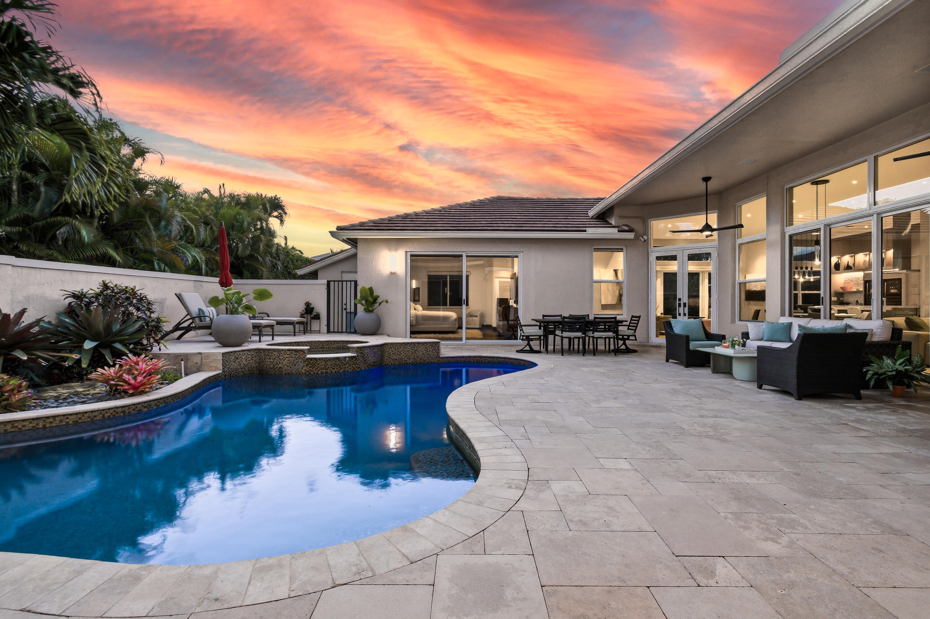WESTON HILLS COUNTRY CLUB - Residential
