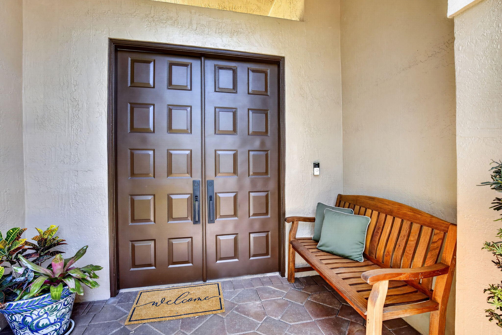 WESTON HILLS COUNTRY CLUB - Residential