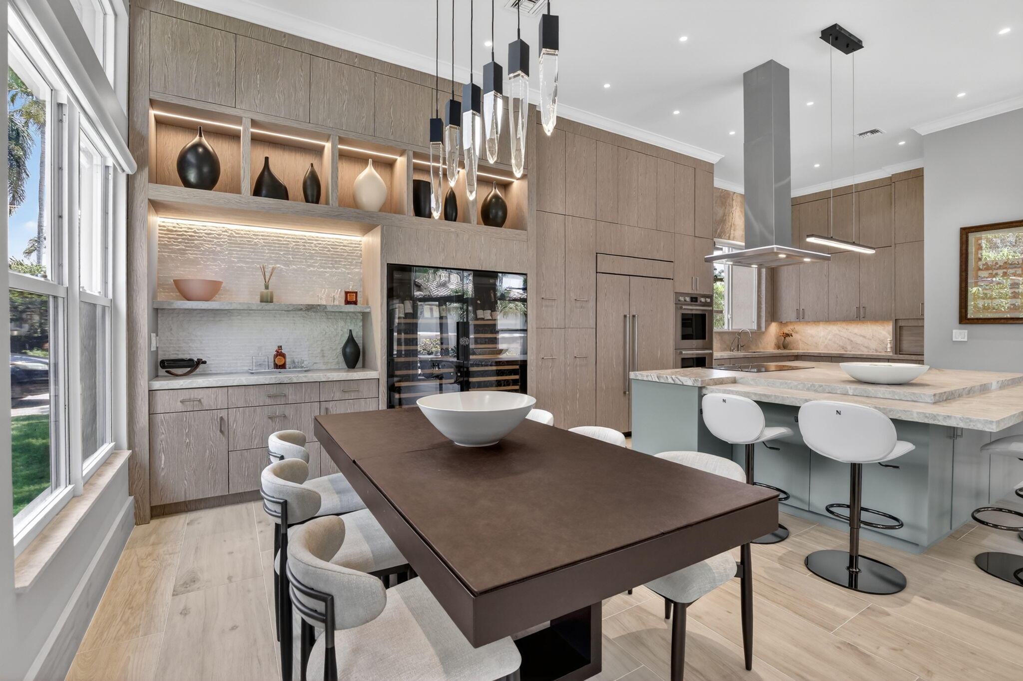 WESTON HILLS COUNTRY CLUB - Residential