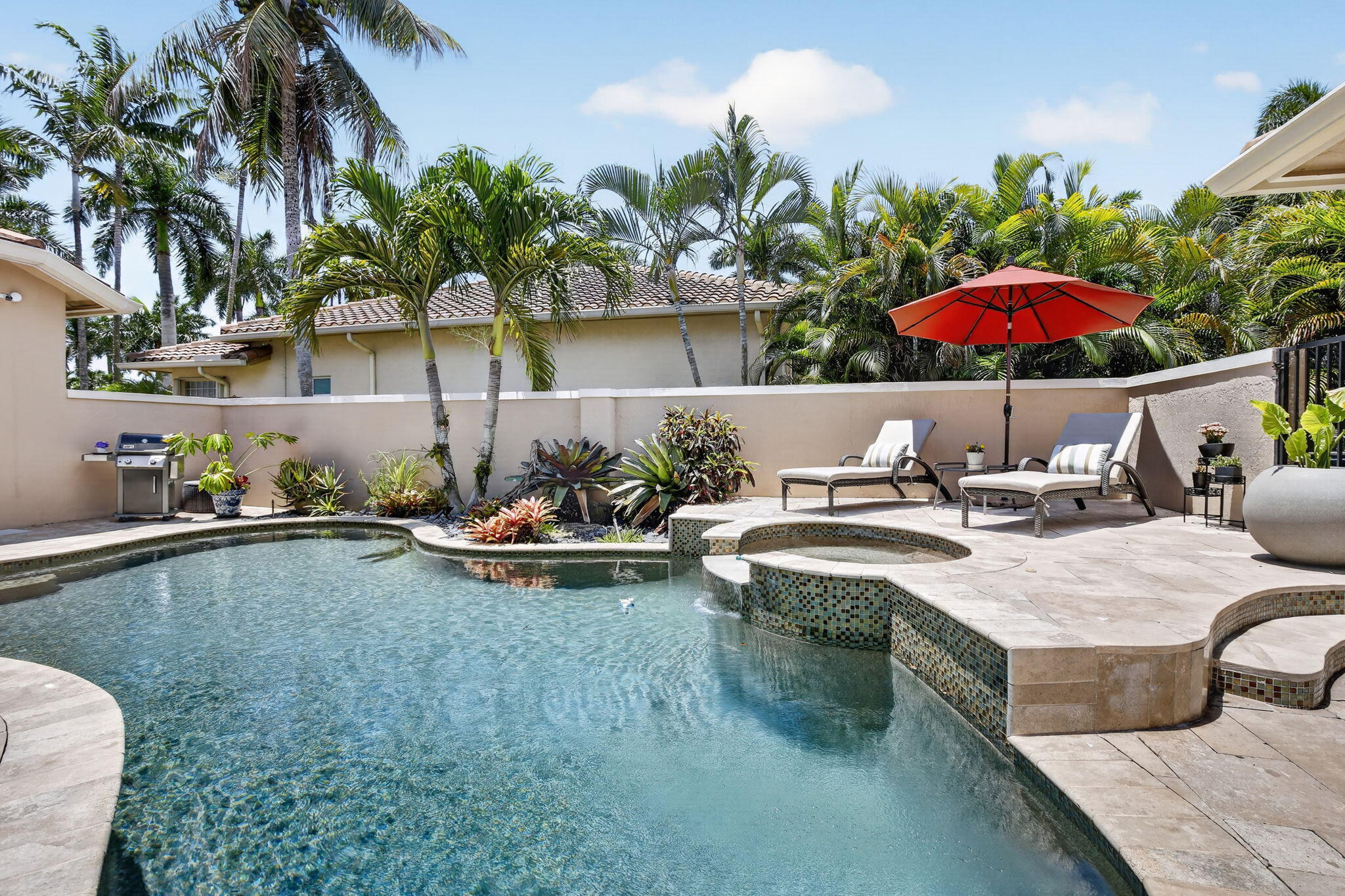 WESTON HILLS COUNTRY CLUB - Residential