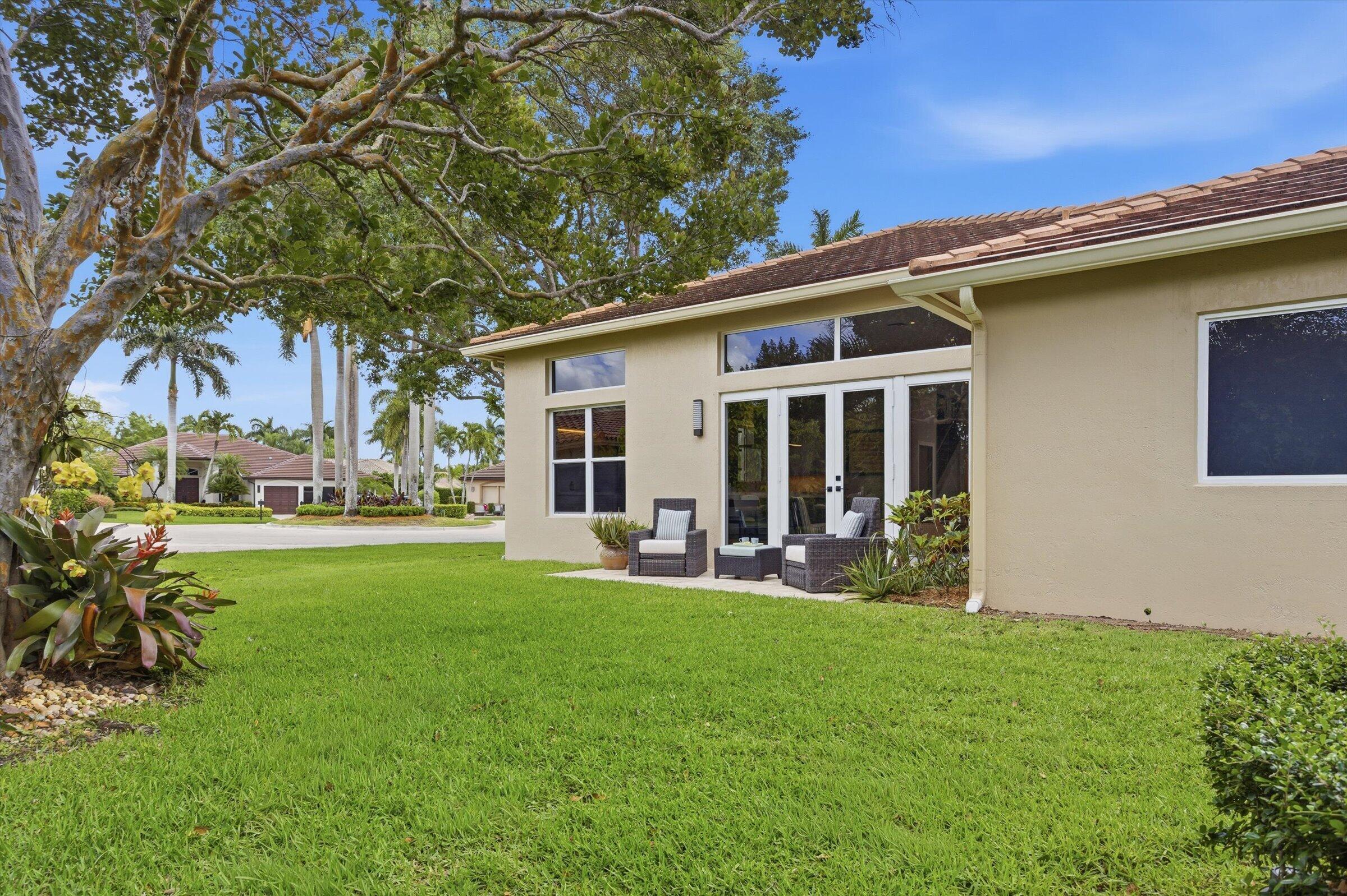 WESTON HILLS COUNTRY CLUB - Residential