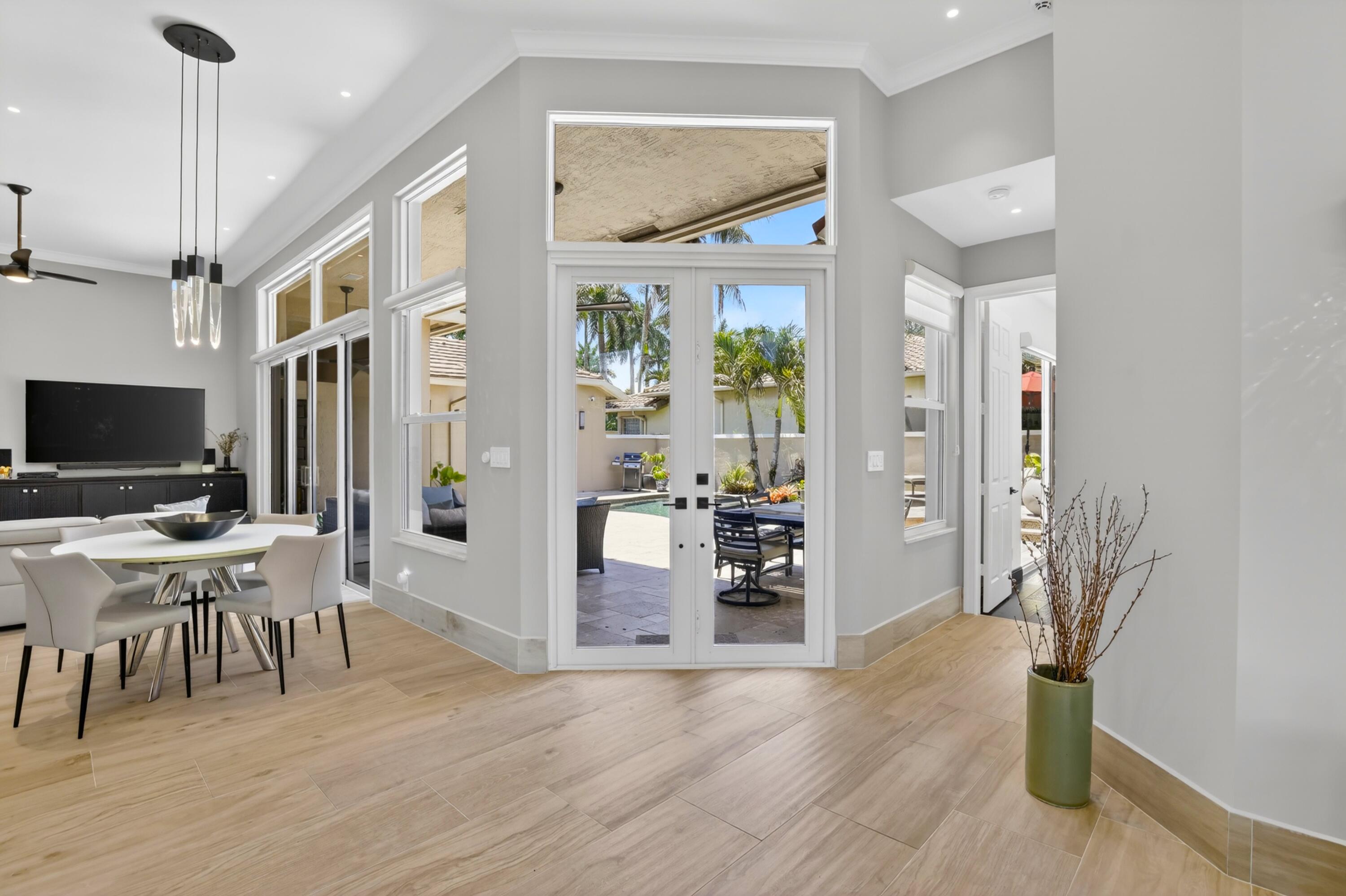 WESTON HILLS COUNTRY CLUB - Residential
