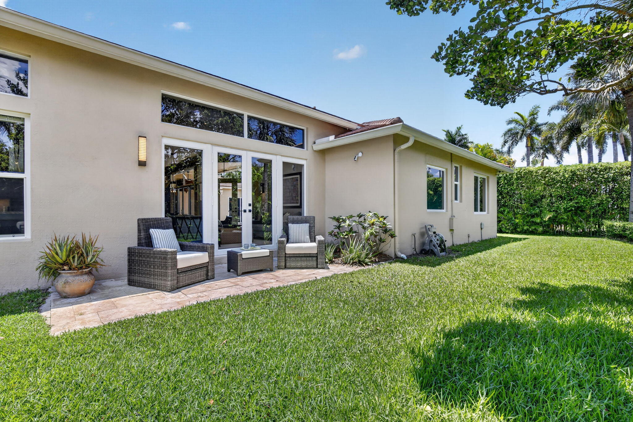 WESTON HILLS COUNTRY CLUB - Residential