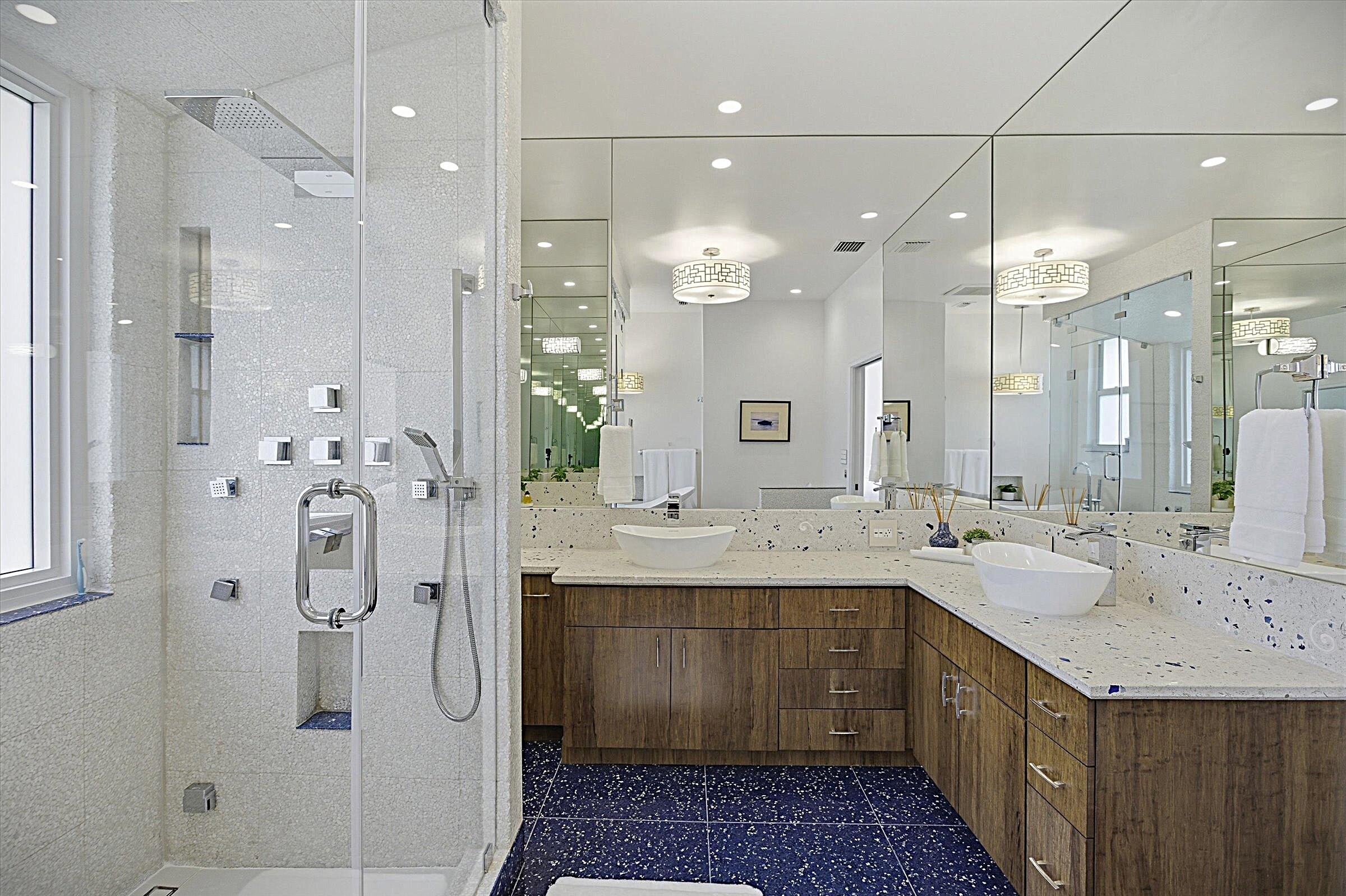 WESTON HILLS COUNTRY CLUB - Residential