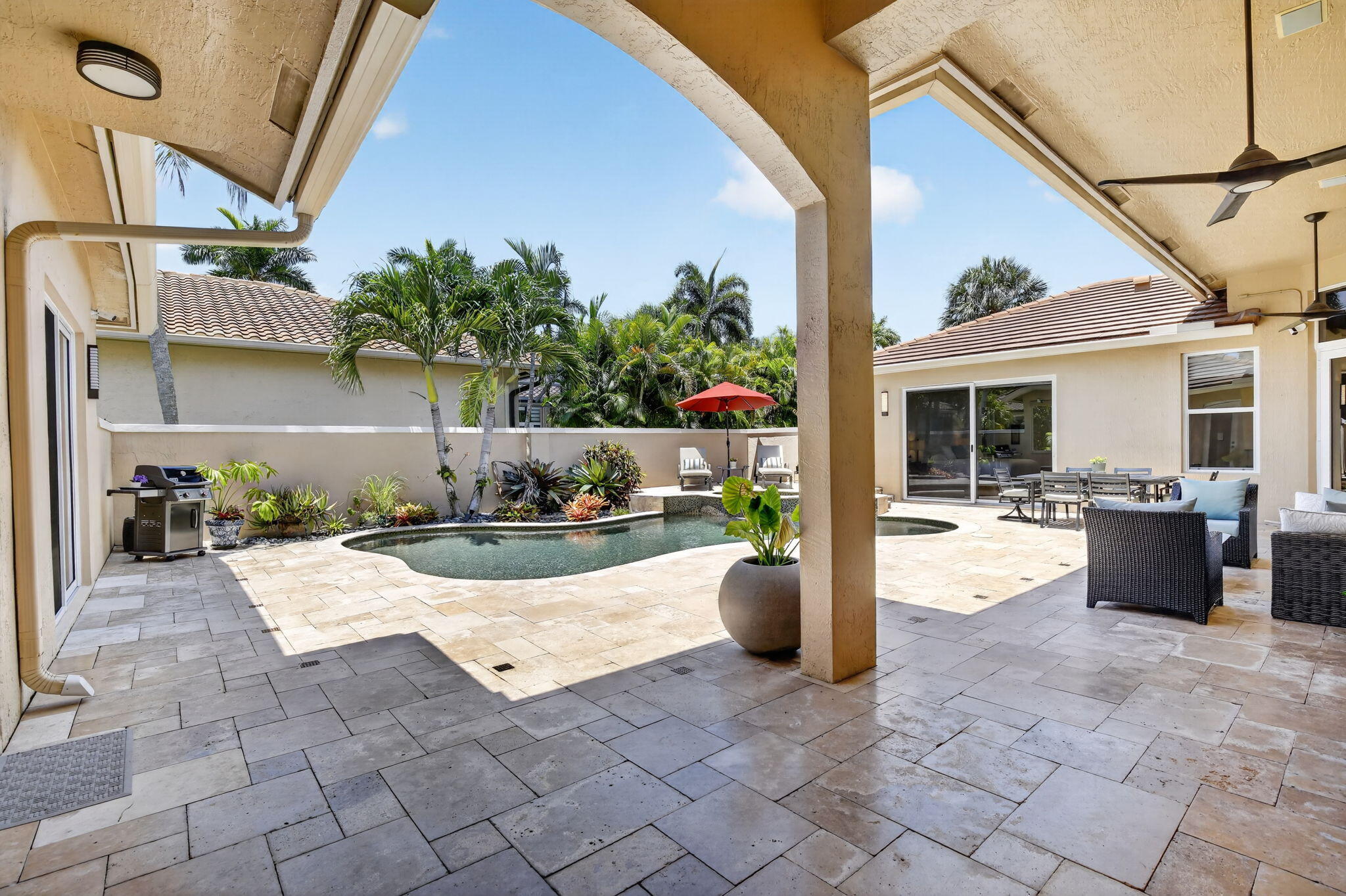WESTON HILLS COUNTRY CLUB - Residential
