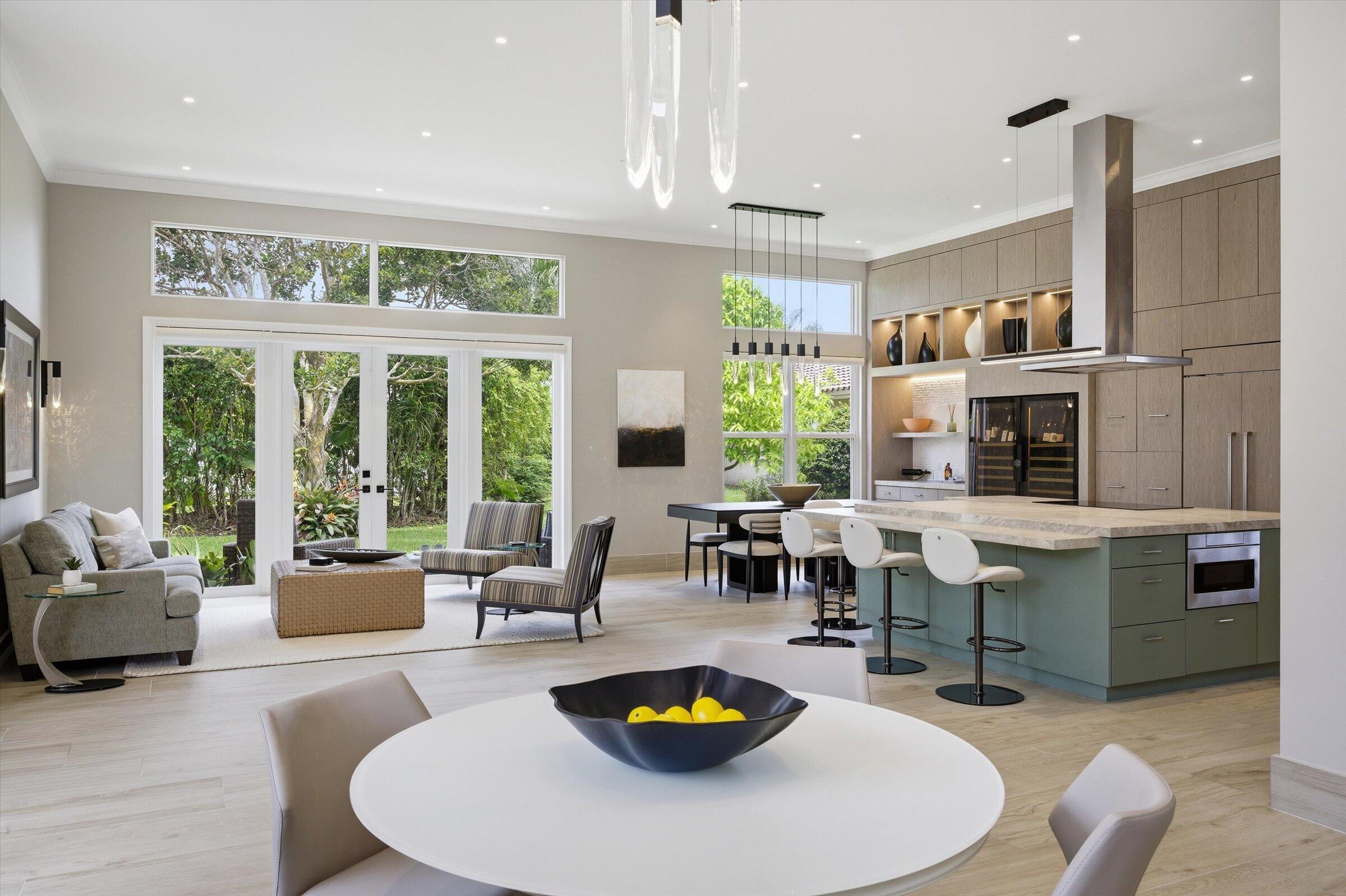WESTON HILLS COUNTRY CLUB - Residential