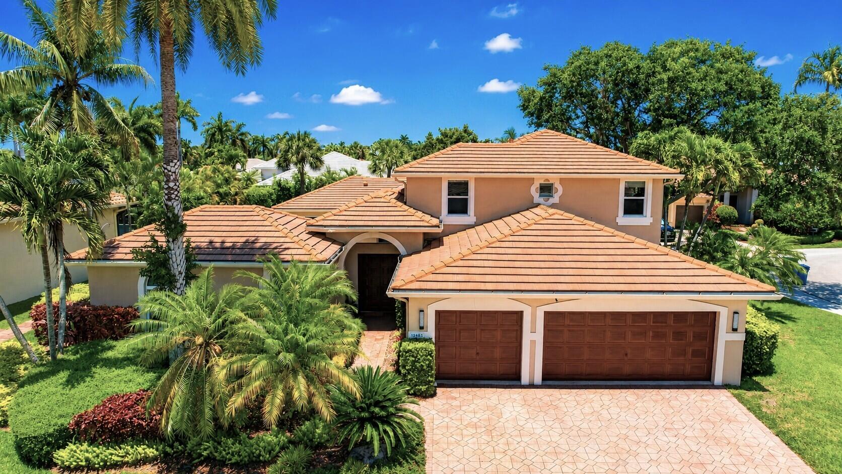 WESTON HILLS COUNTRY CLUB - Residential