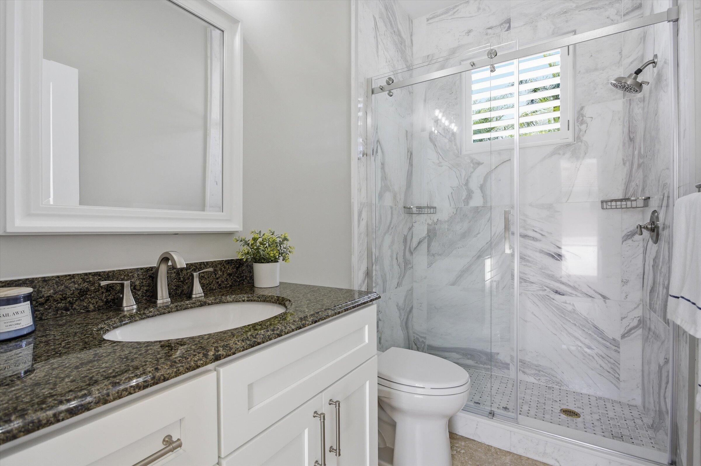 WESTON HILLS COUNTRY CLUB - Residential
