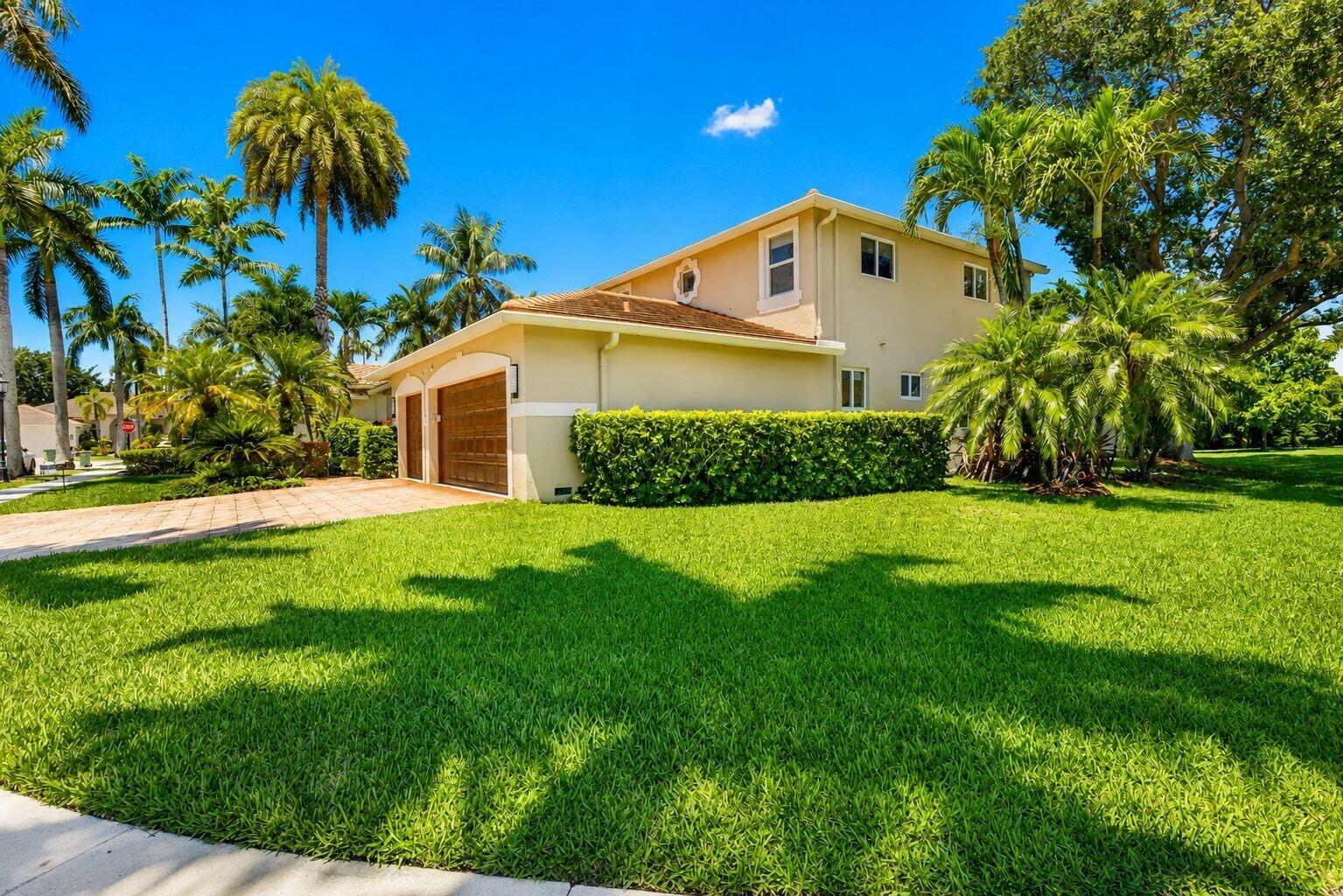 WESTON HILLS COUNTRY CLUB - Residential