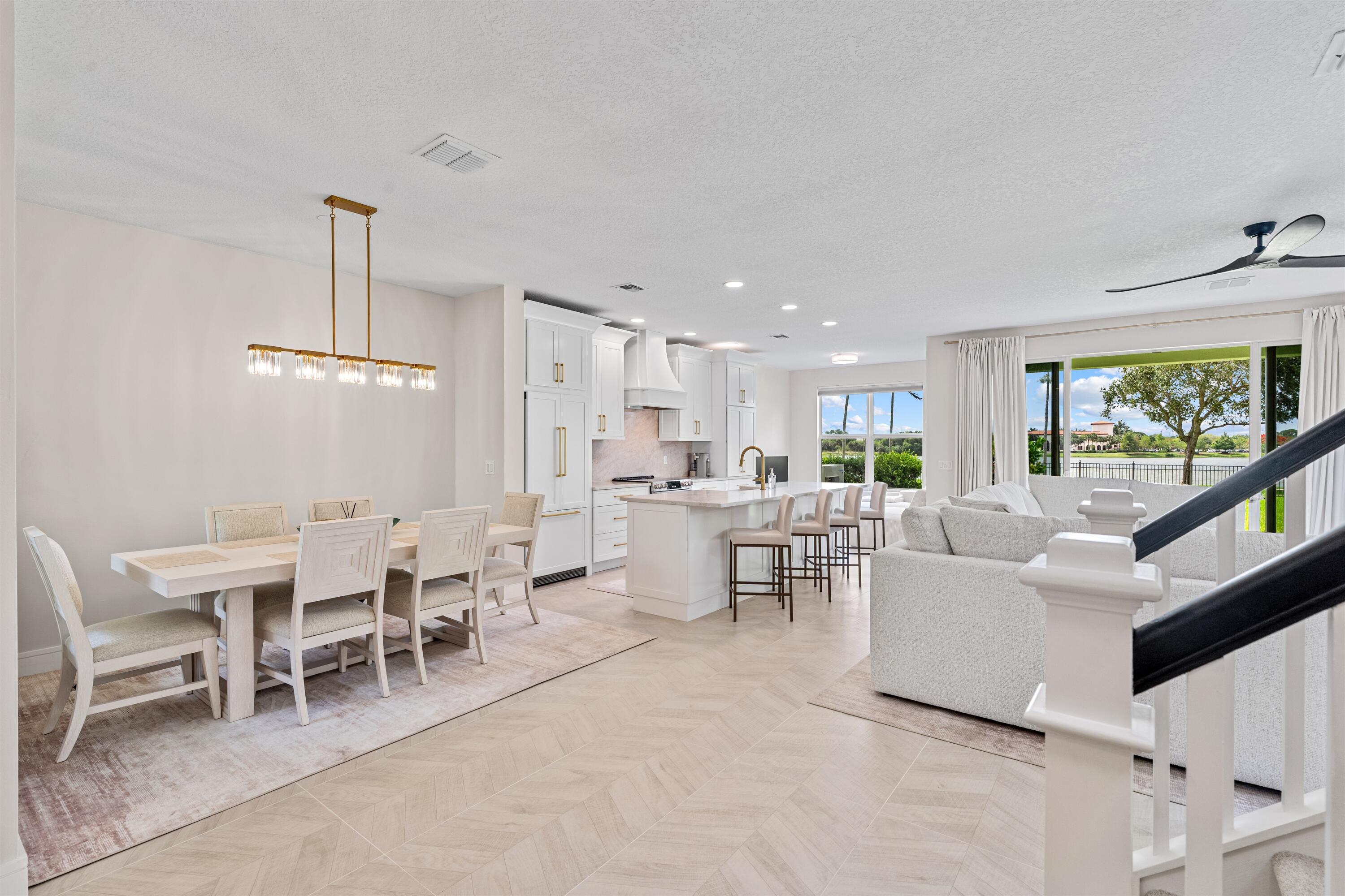 BLUE LAKE TOWNHOMES - Residential