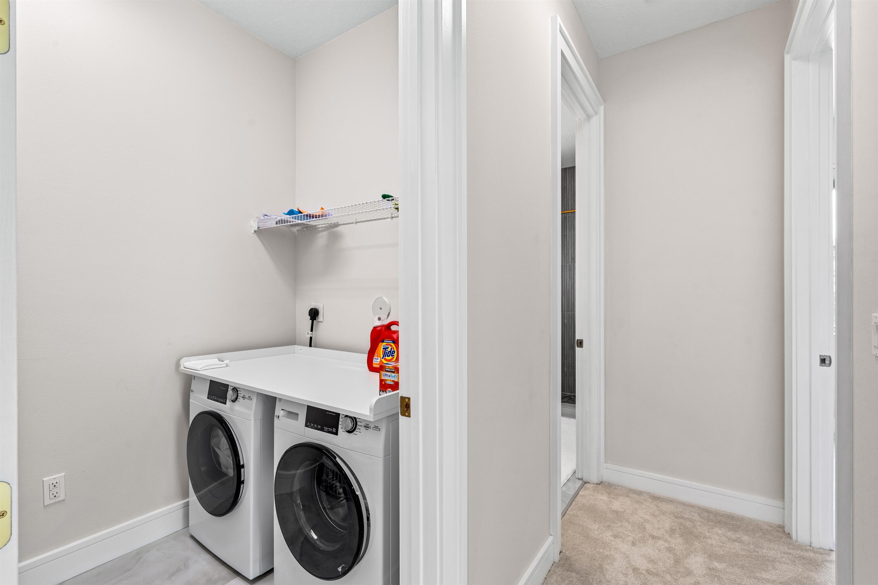 BLUE LAKE TOWNHOMES - Residential