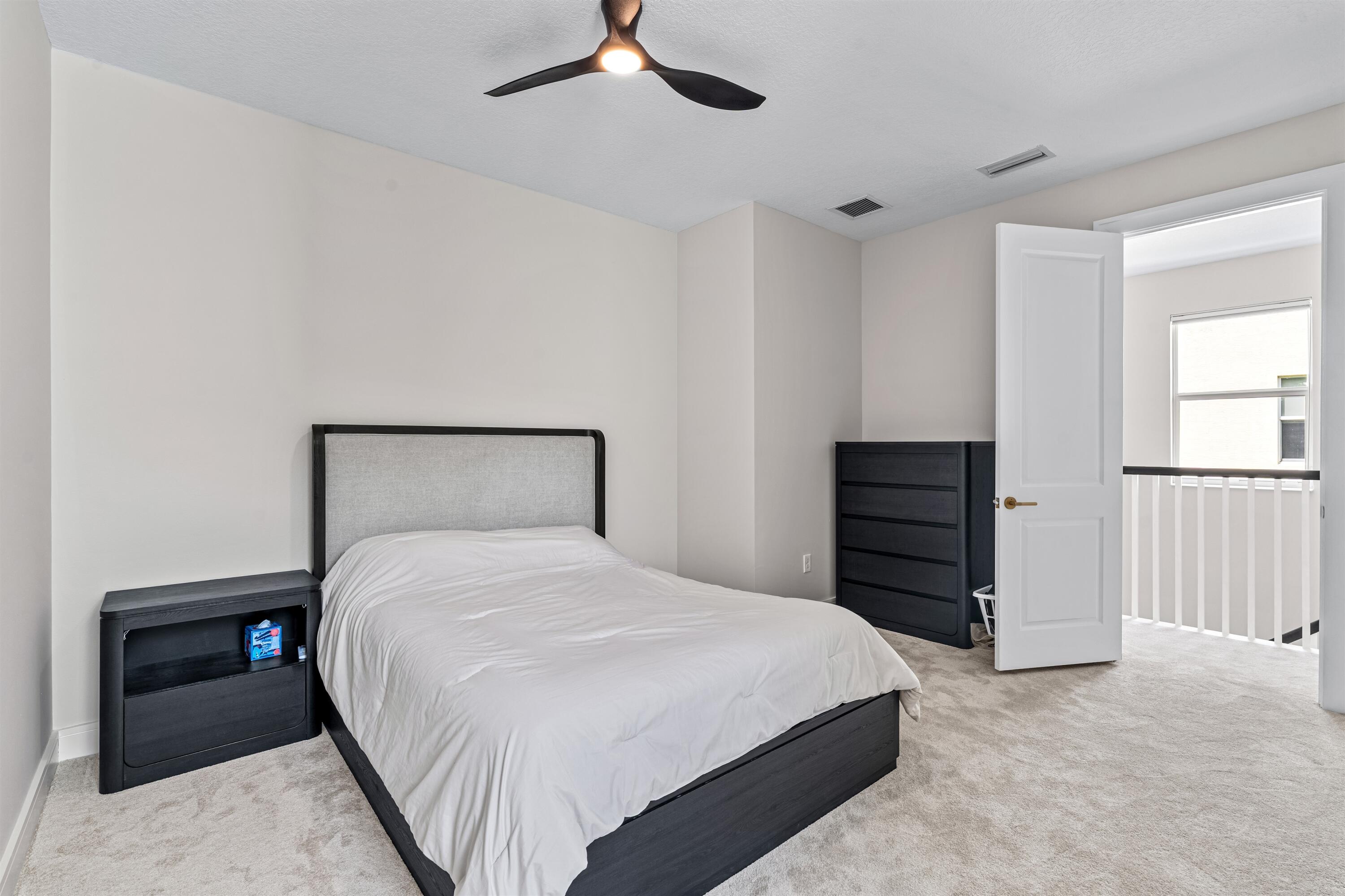 BLUE LAKE TOWNHOMES - Residential