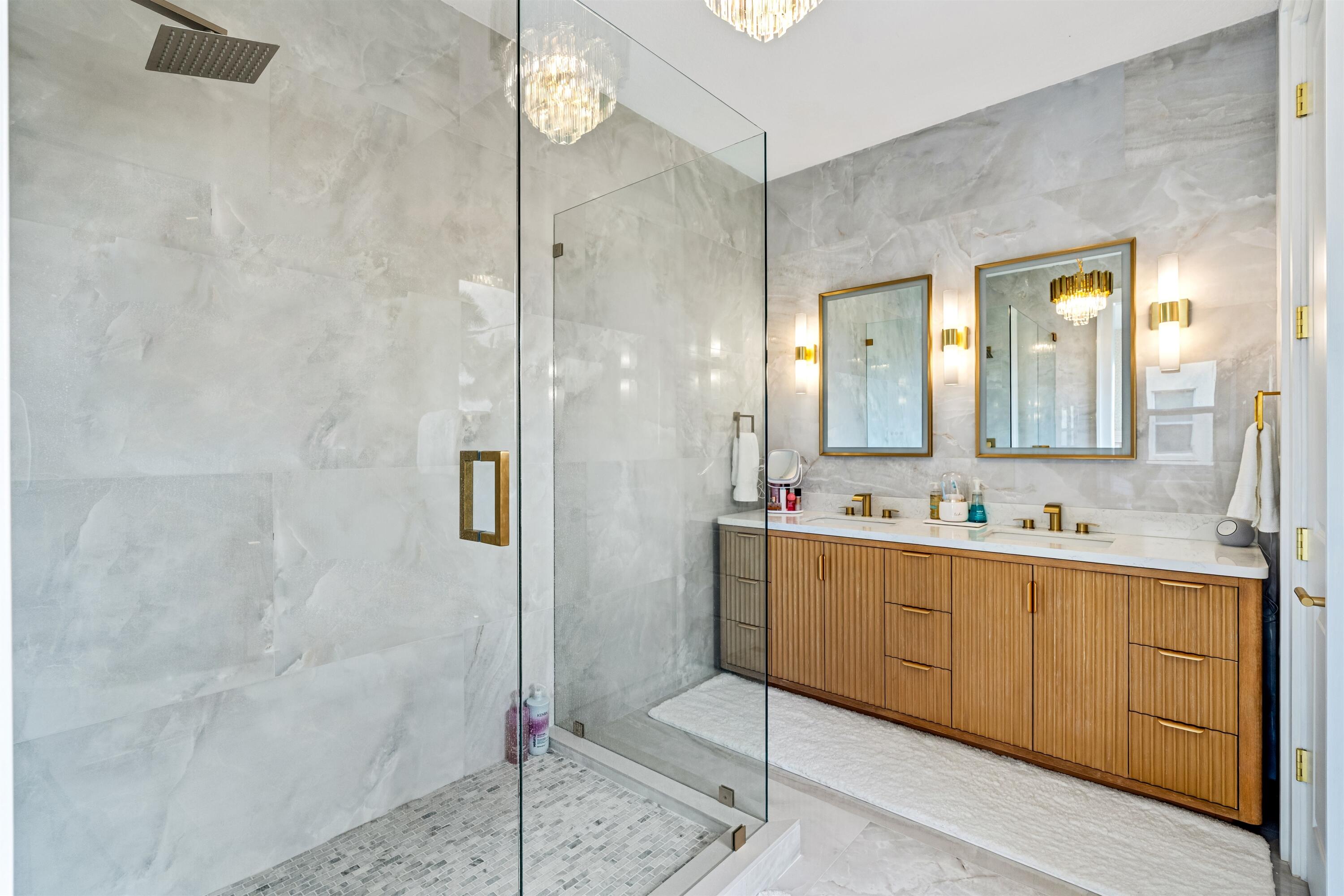 BLUE LAKE TOWNHOMES - Residential