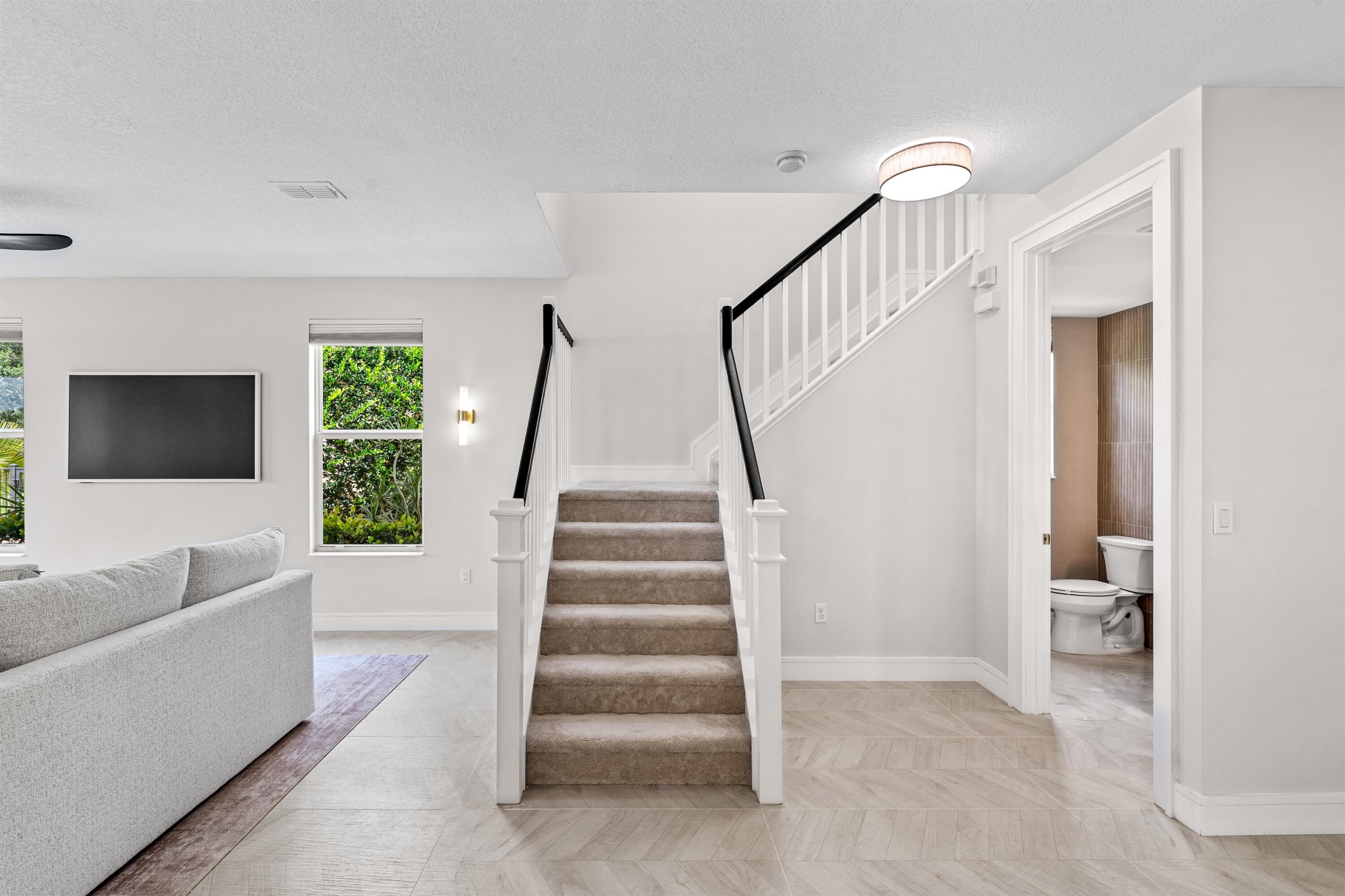 BLUE LAKE TOWNHOMES - Residential