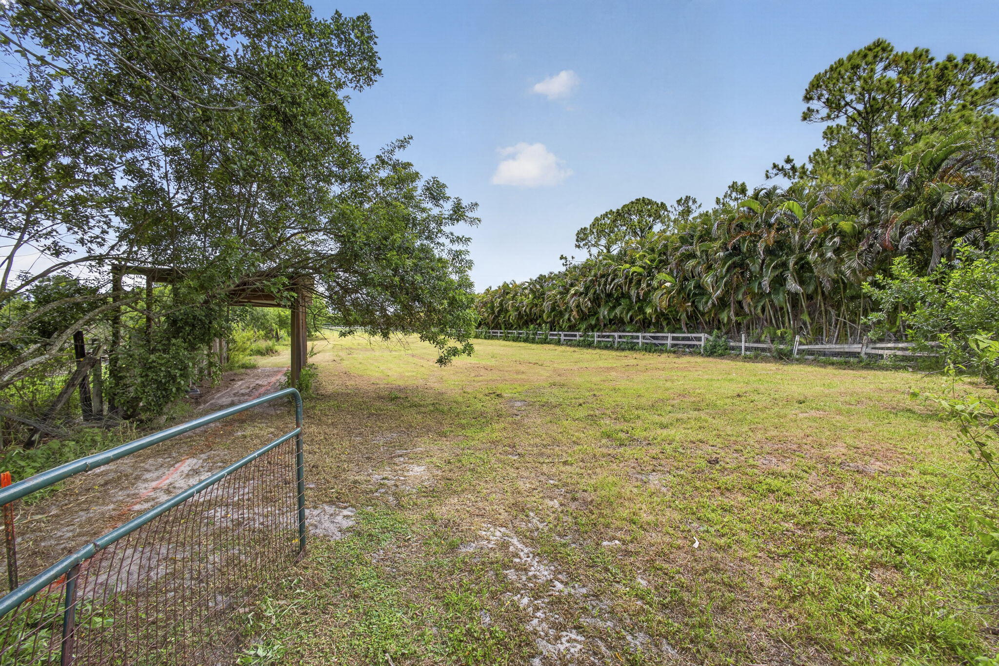 Loxahatchee Groves - Land