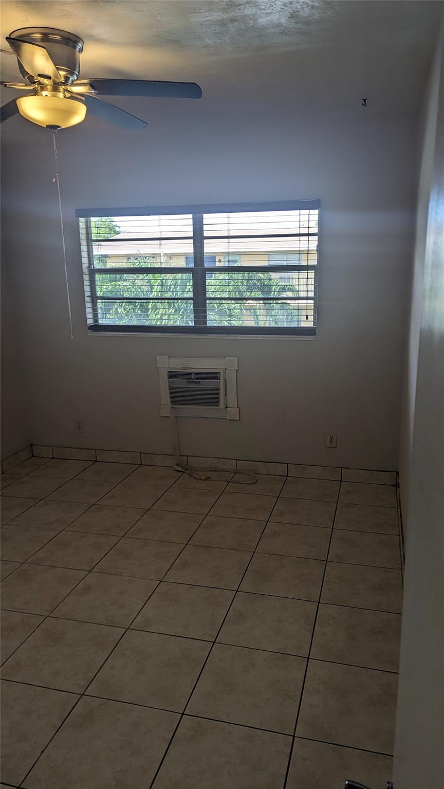 Pembroke House Condo - Residential