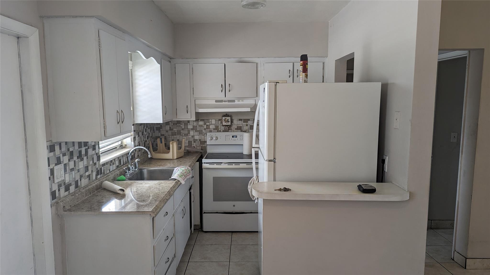 Pembroke House Condo - Residential