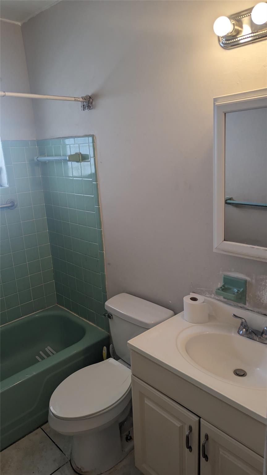 Pembroke House Condo - Residential