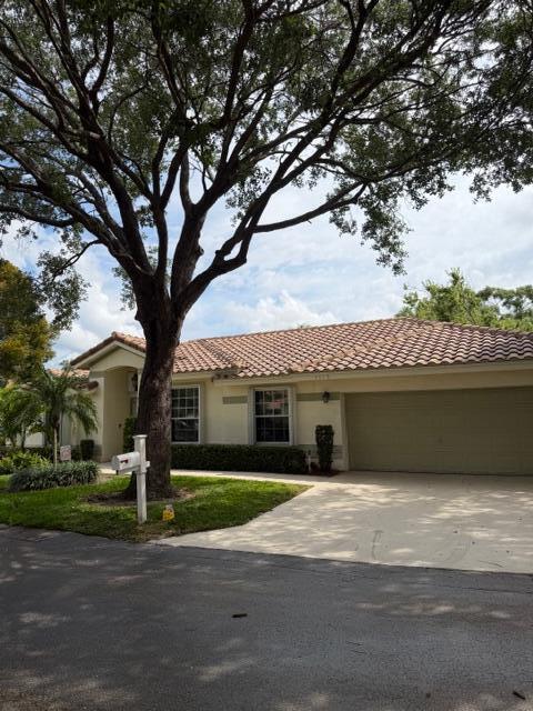 Palm Aire Oaks Course Est - Residential