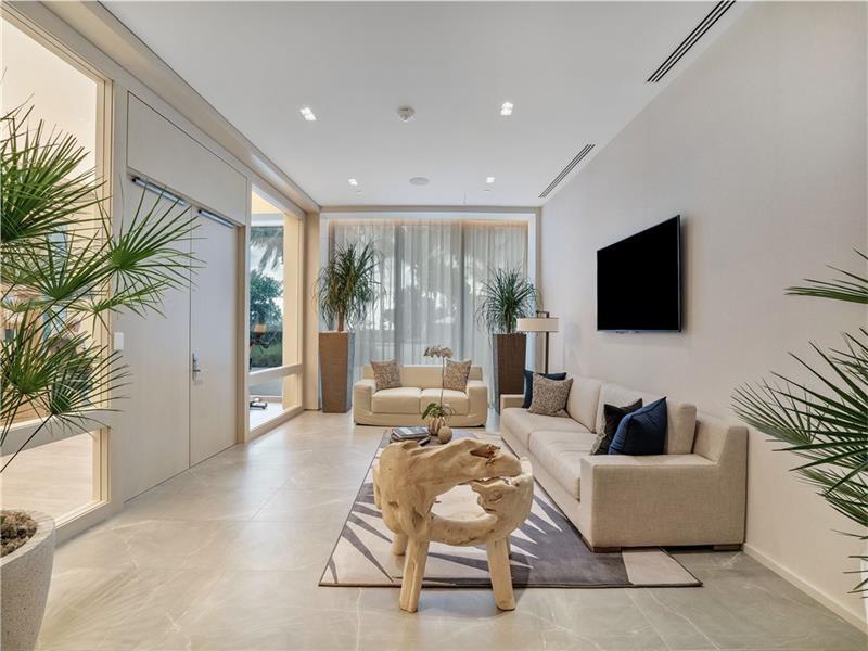 AUBERGE BEACH - Residential