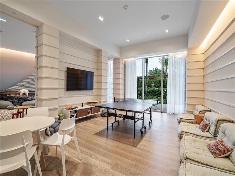 AUBERGE BEACH - Residential