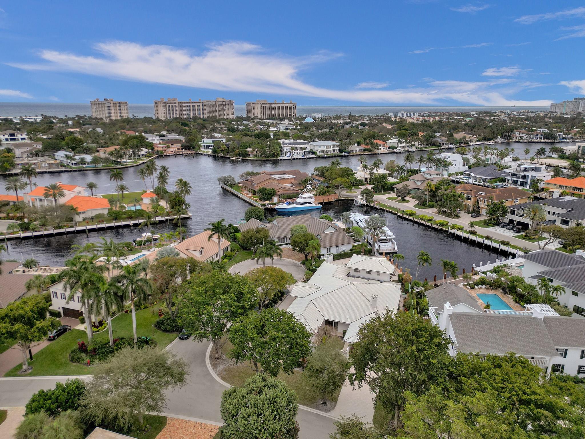 BAY COLONY - Residential