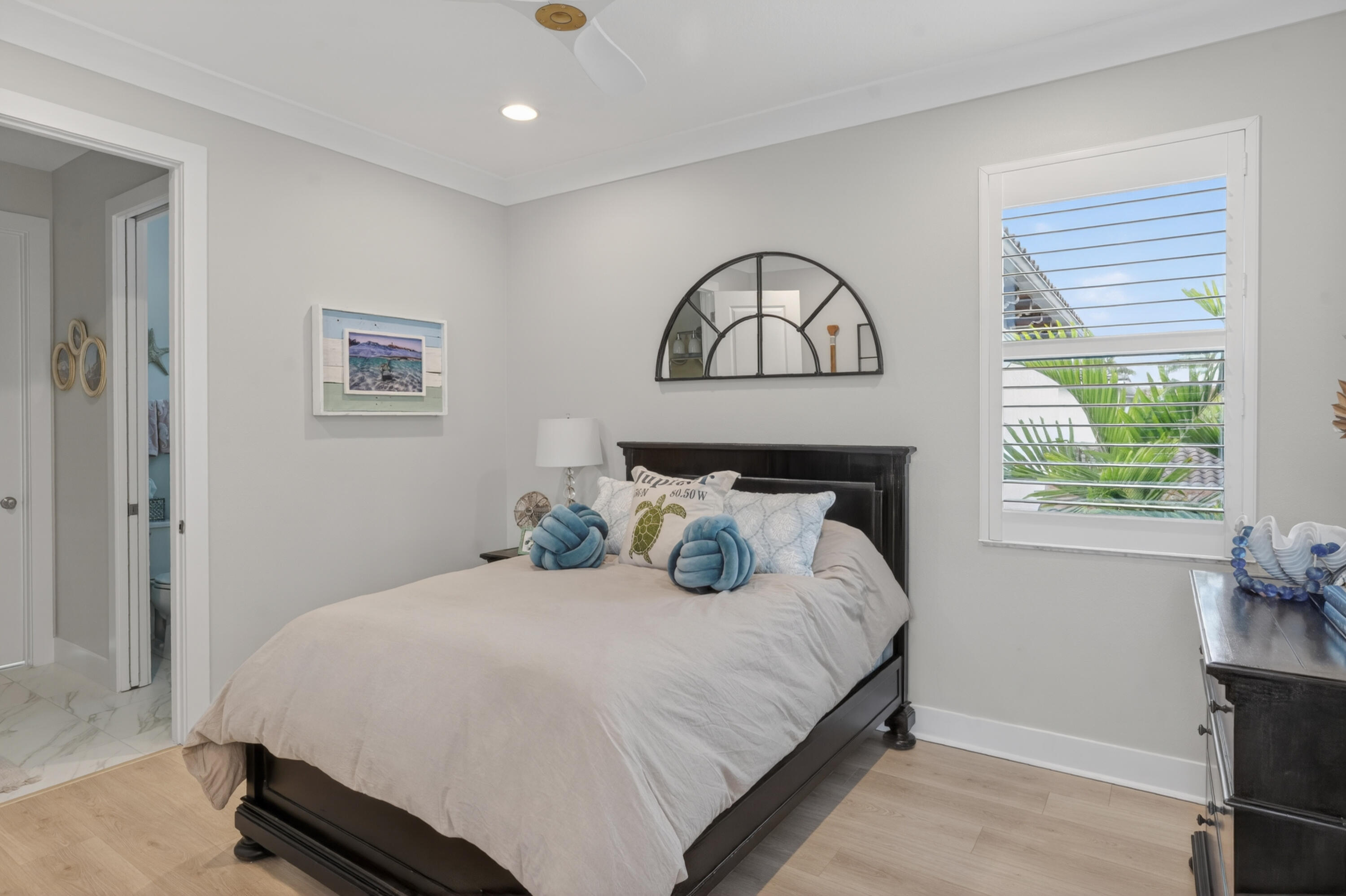 ALTON NEIGHBORHOOD - Residential Lease
