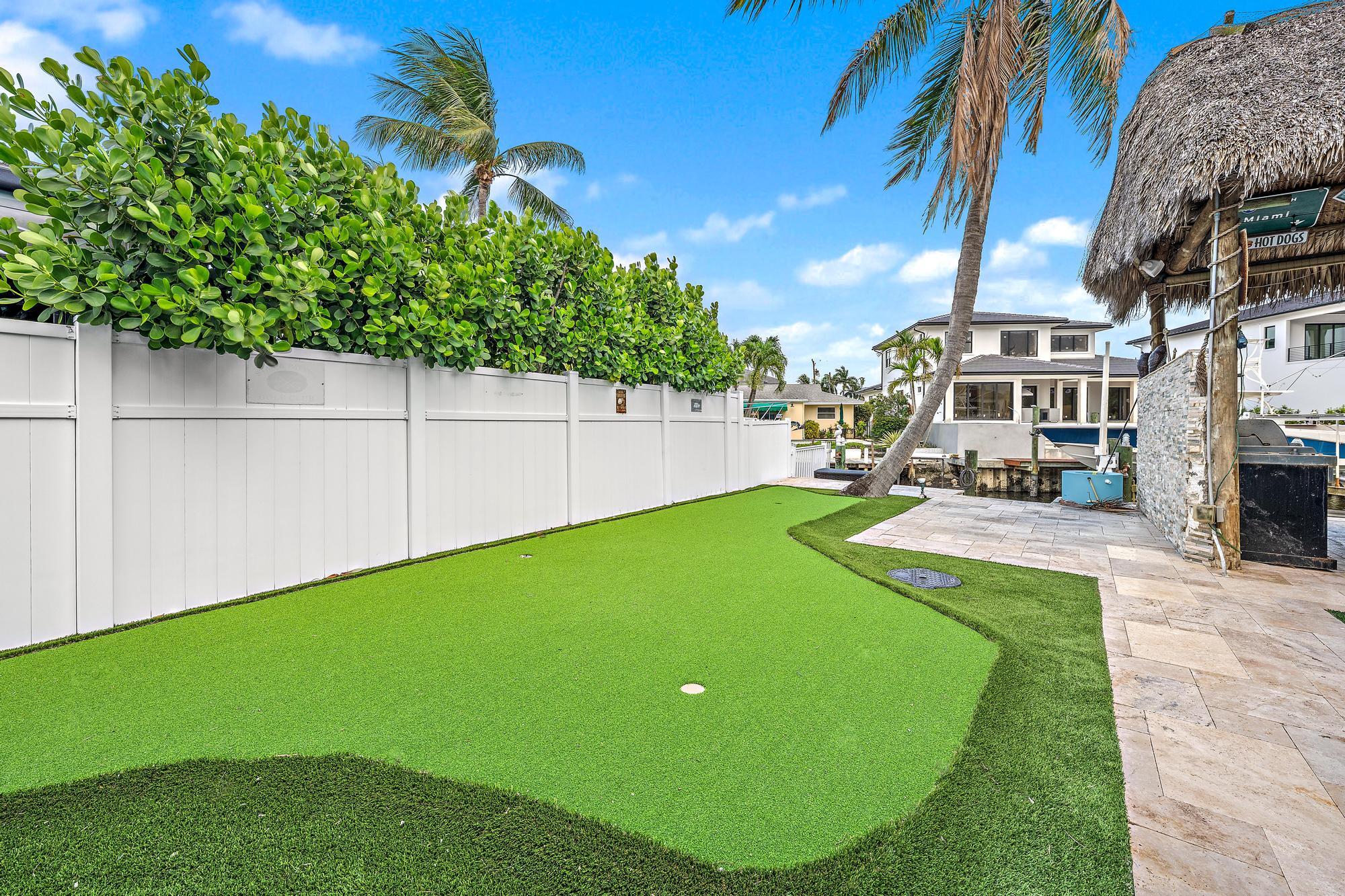 PIRATES COVE - Residential