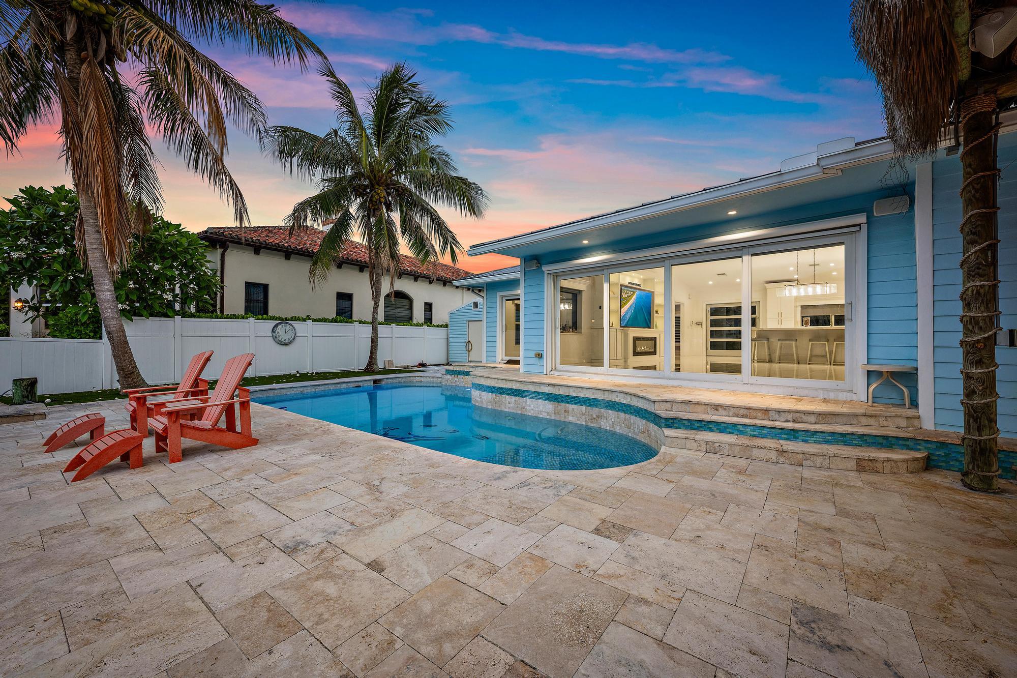 PIRATES COVE - Residential