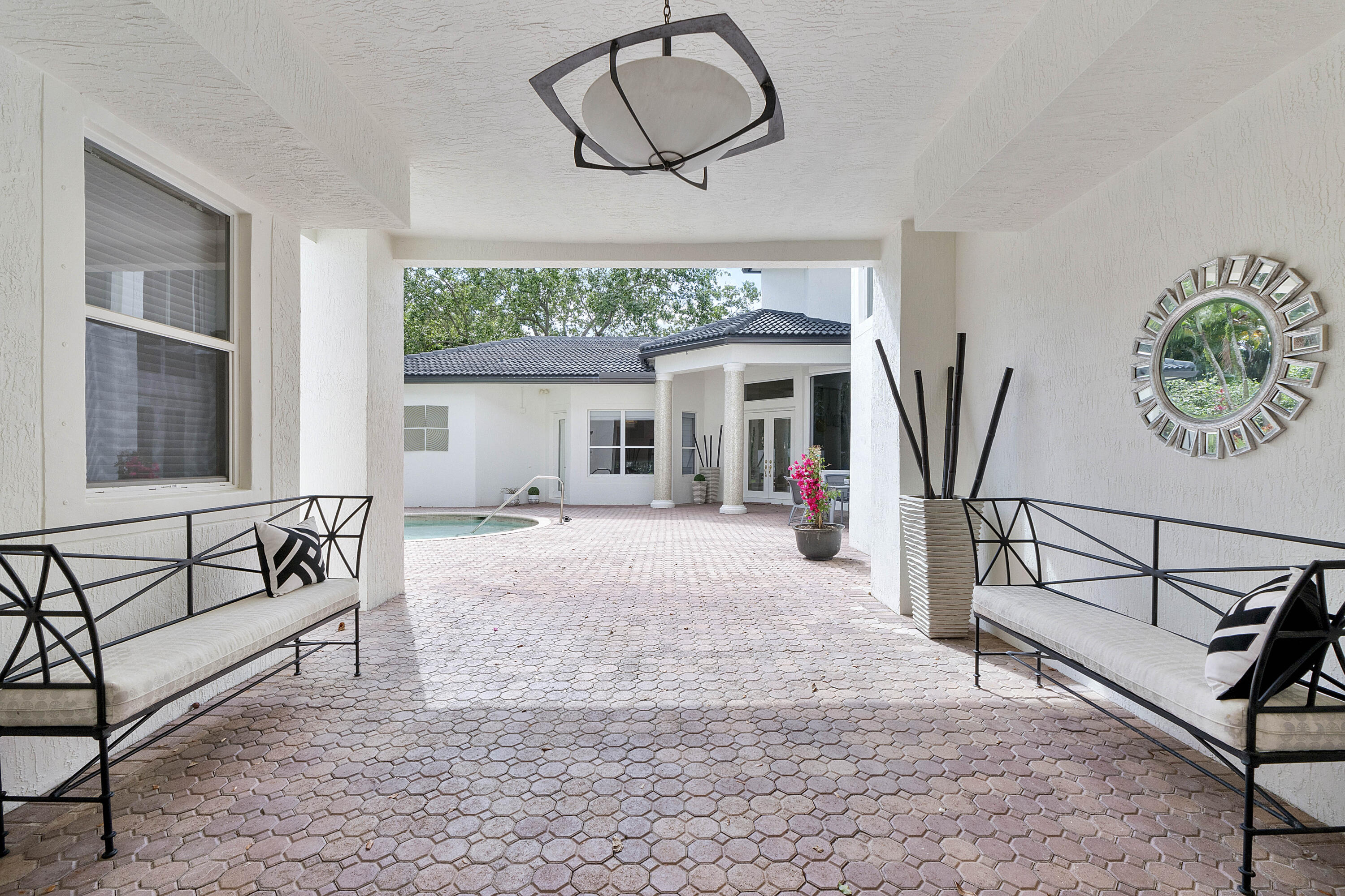 IN THE PINES - Residential