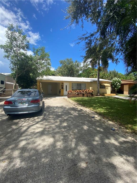Updated home in a desired neighborhood. 2 huge bedrooms + incorporated florida room currently used as a game room. Updated kitchen with samsung stainless steel appliances. Modern bathroom with new shower glass. Tankless water heater. Backyard includes a roofed space with a Jacuzzi and a huge fenced backyard. A big shed with insulation and A/C ready to be your office or kids playroom. Laundry room with samsung black stainless steel washer and dryer. Electric car? A level 2 electric car charger installed in the carport. A camera system with 8 cameras installed. Double driveway with space for 6 cars. You can also put your RV or boat up to 28 ft.