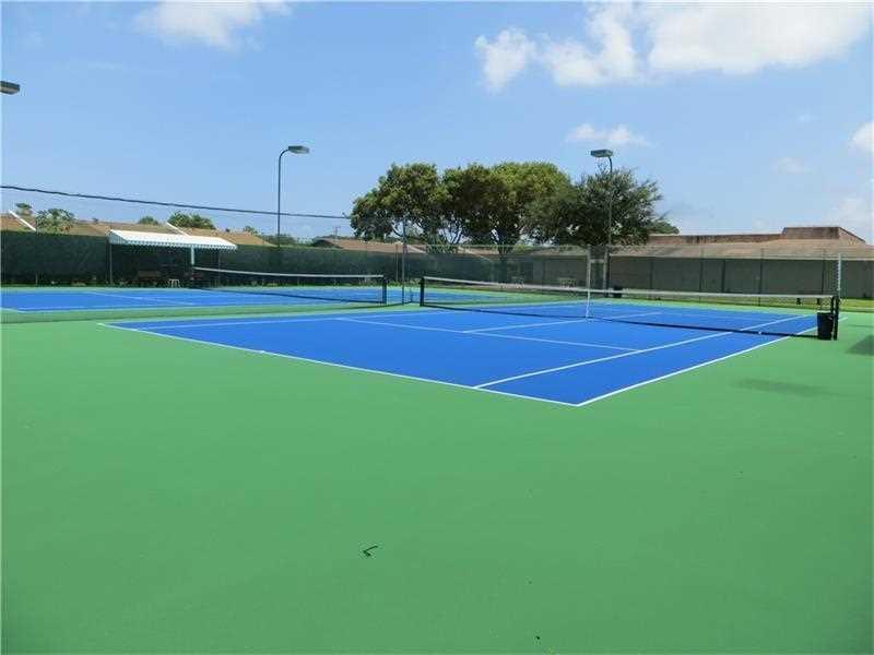VIBURNUM AT LAS VERDES - Residential