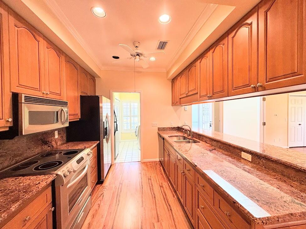 PINE CREEK TOWN HOMES PHASE II B - Residential
