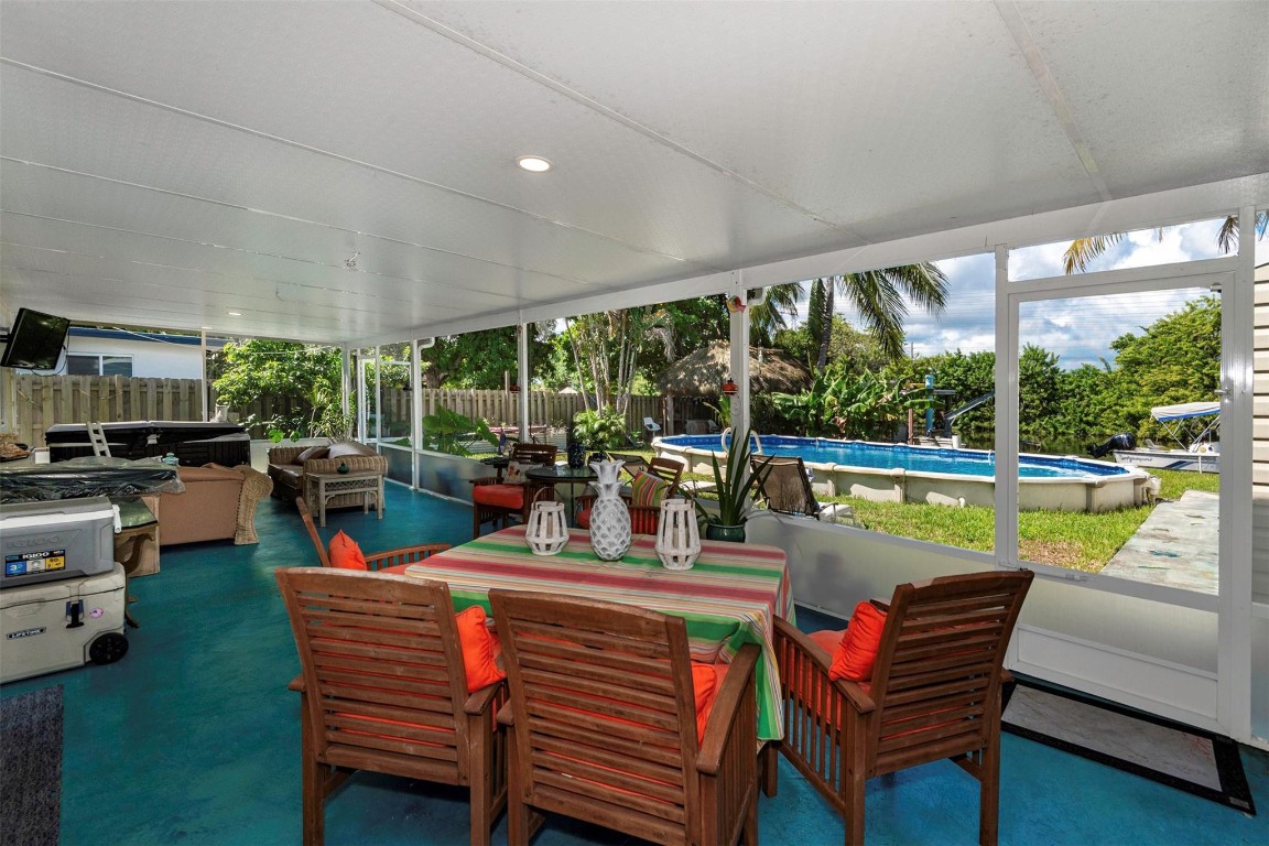 DAVIS ISLES - Residential