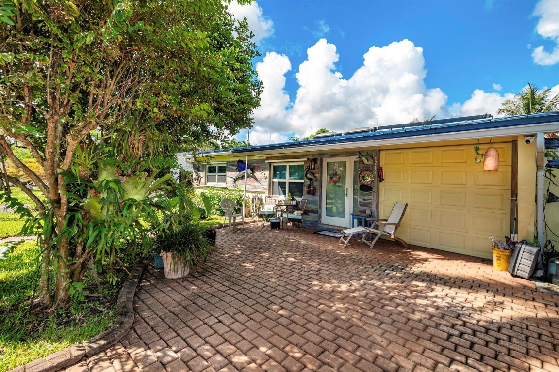 DAVIS ISLES - Residential