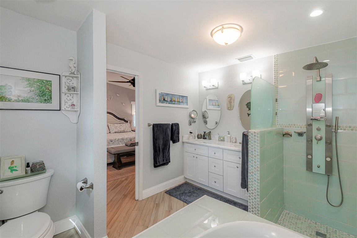DAVIS ISLES - Residential