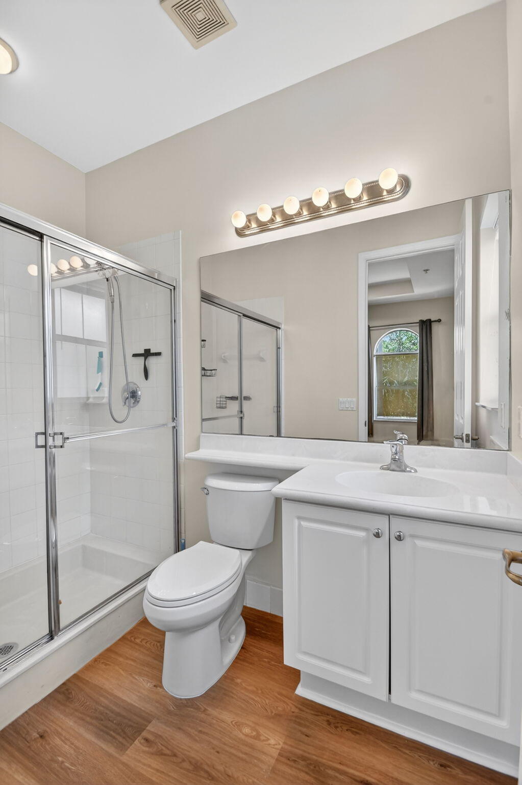 RENAISSANCE COMMONS PUD - Residential Lease