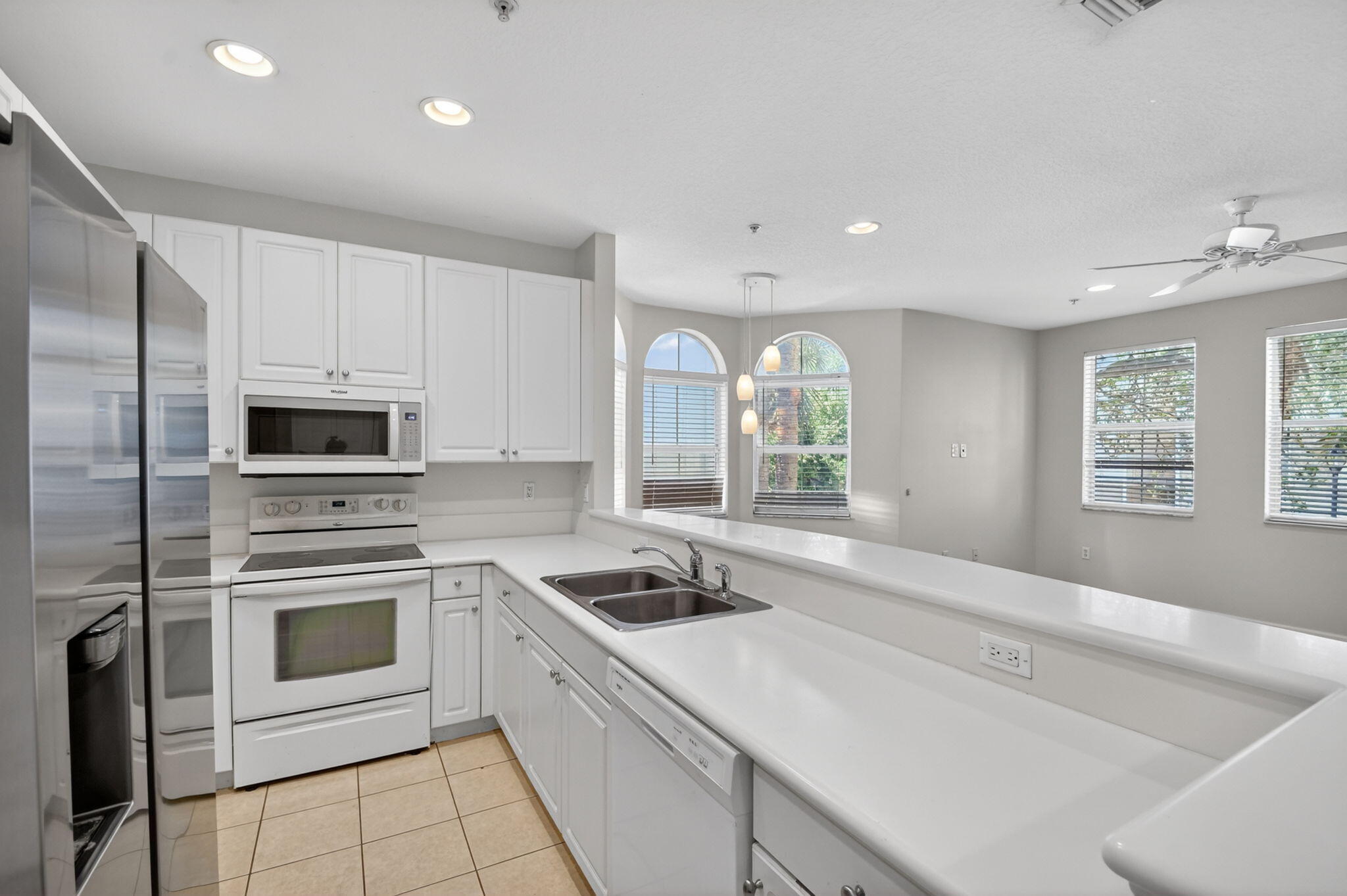 RENAISSANCE COMMONS PUD - Residential Lease