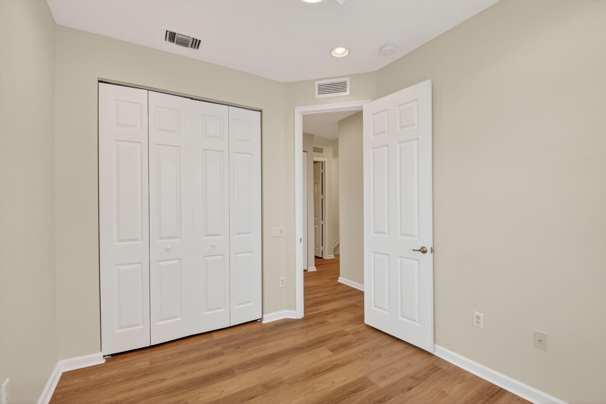 RENAISSANCE COMMONS PUD - Residential Lease