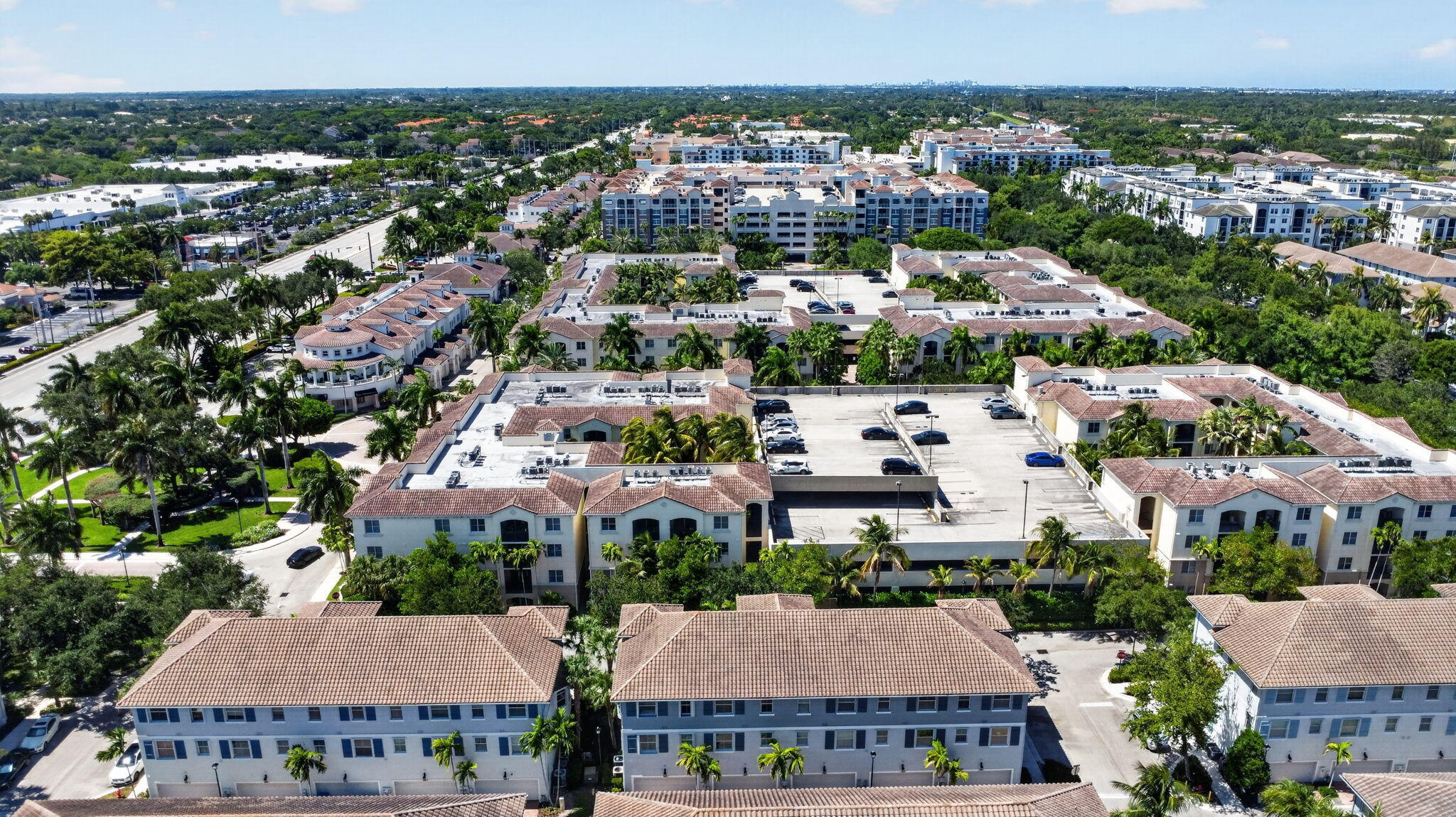 RENAISSANCE COMMONS PUD - Residential Lease