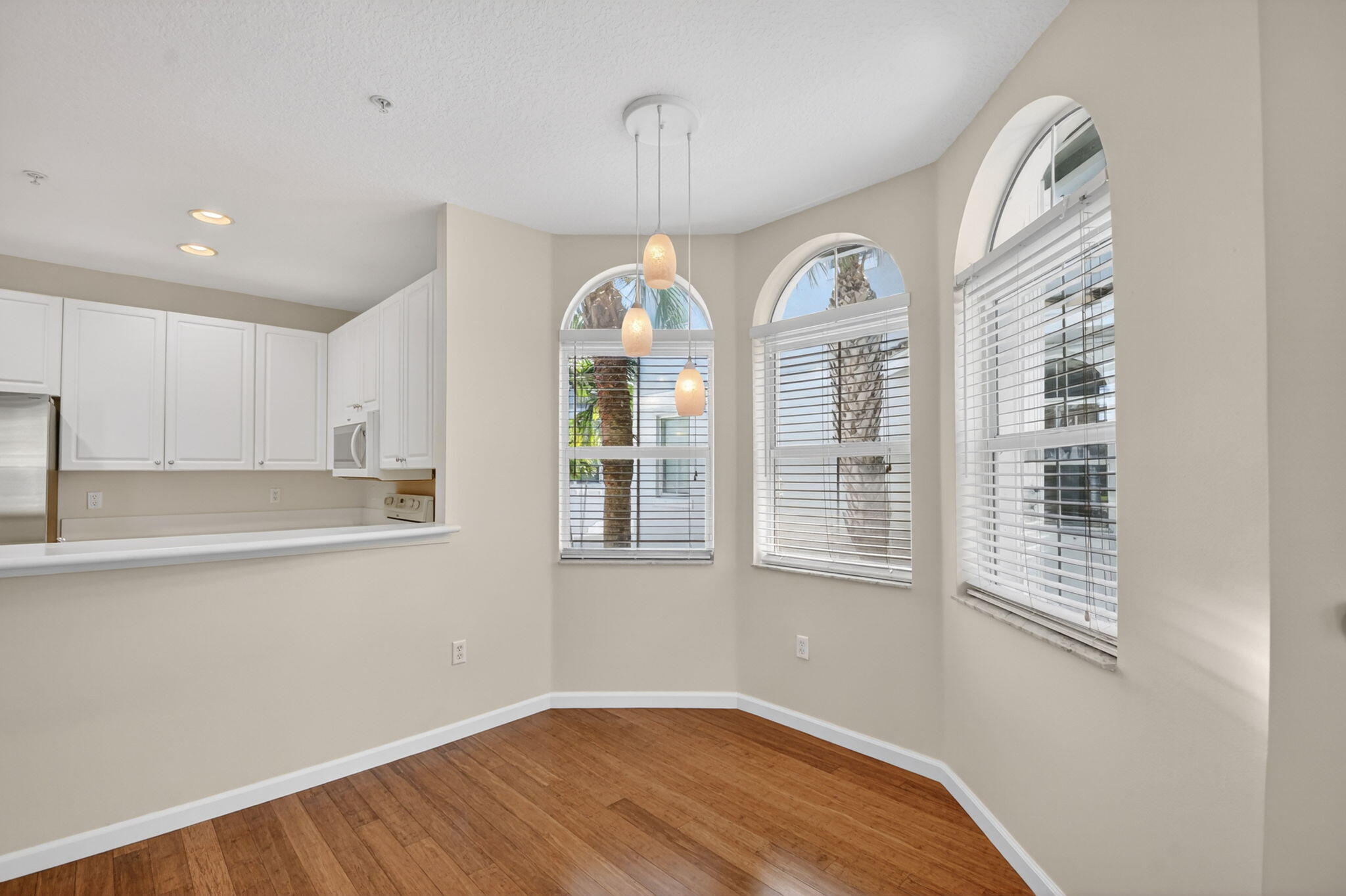 RENAISSANCE COMMONS PUD - Residential Lease