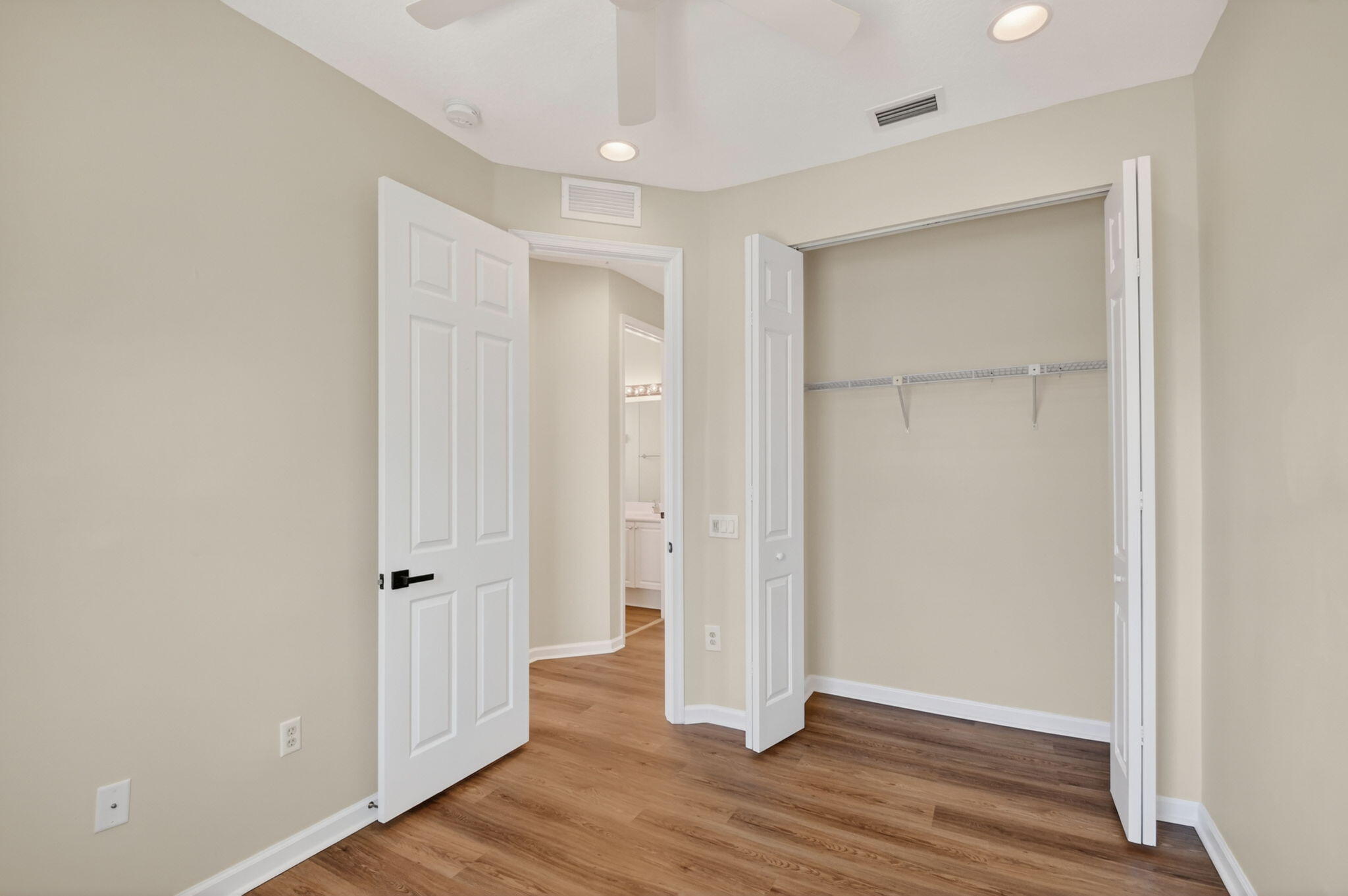 RENAISSANCE COMMONS PUD - Residential Lease