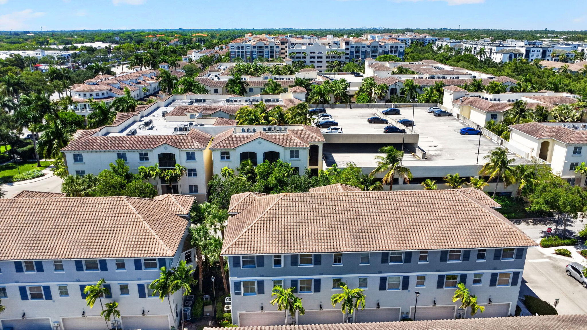 RENAISSANCE COMMONS PUD - Residential Lease