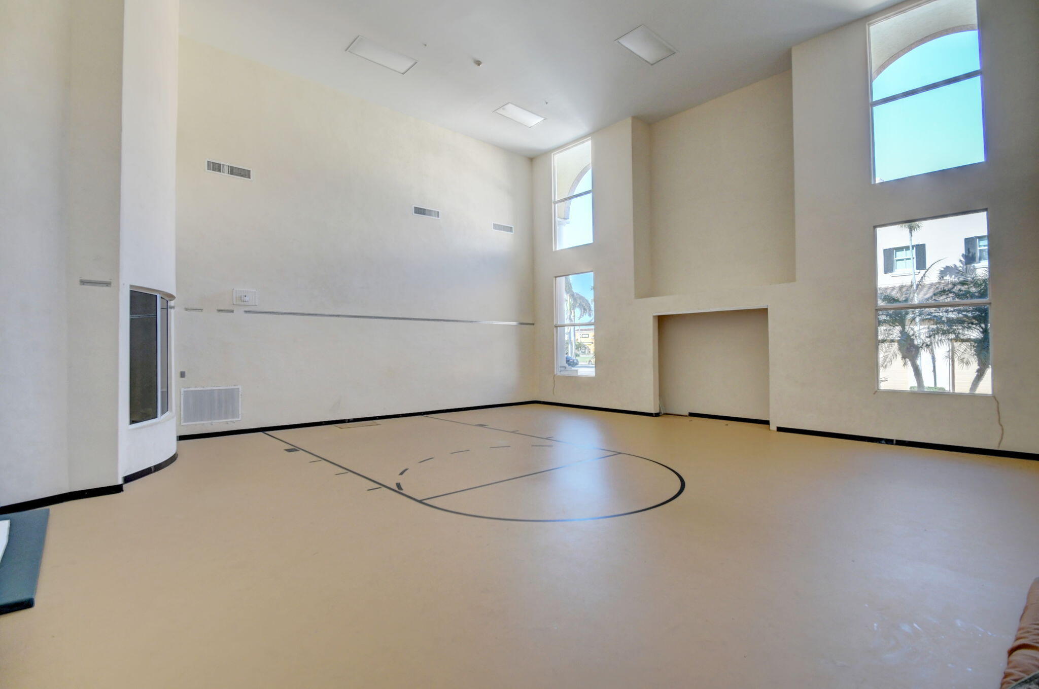 RENAISSANCE COMMONS PUD - Residential Lease
