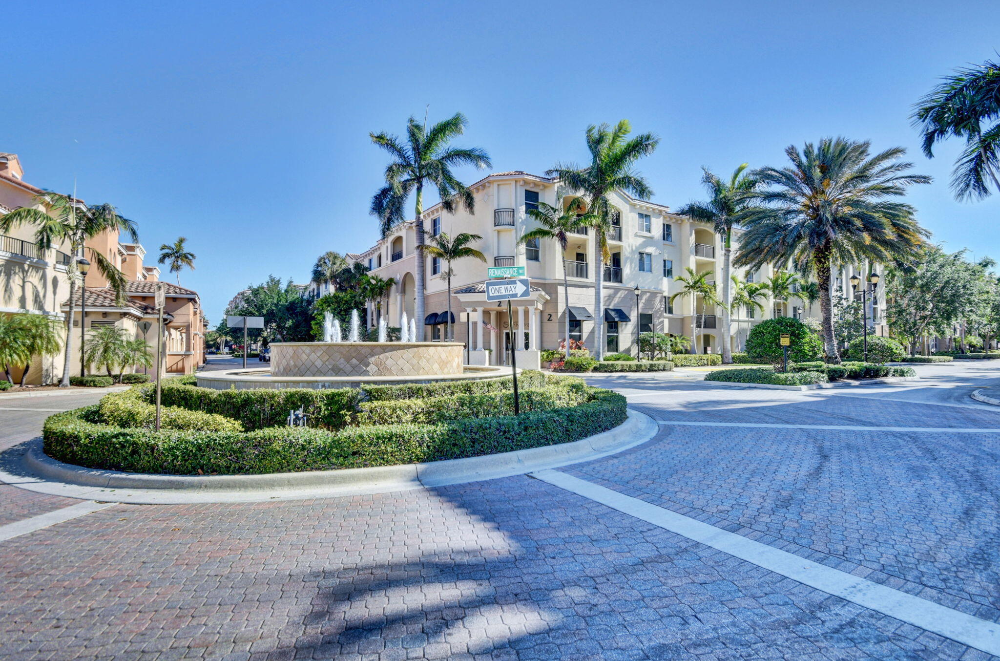 RENAISSANCE COMMONS PUD - Residential Lease