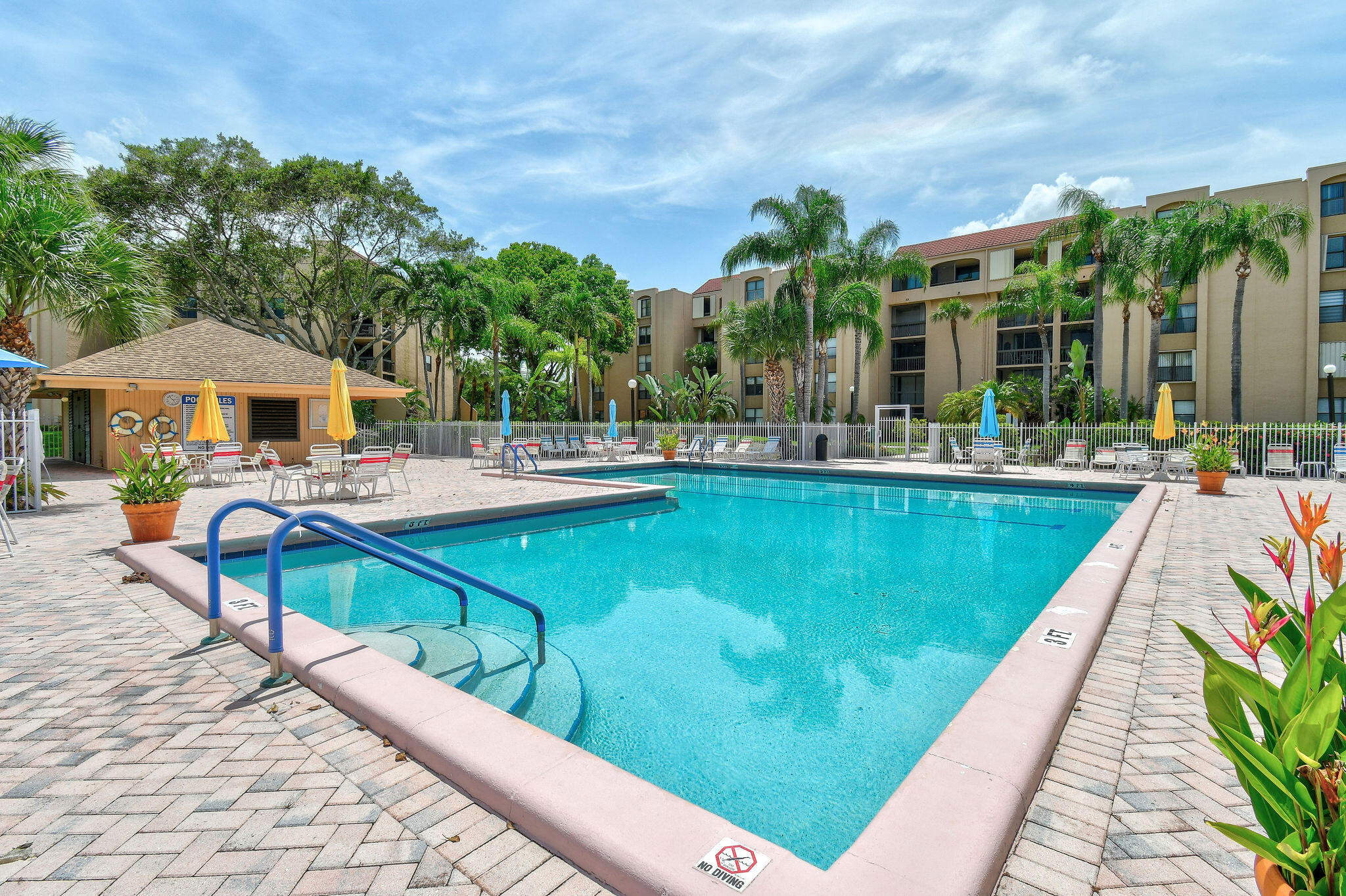 LAVERS DELRAY RACQUET CLUB COND I - Residential Lease