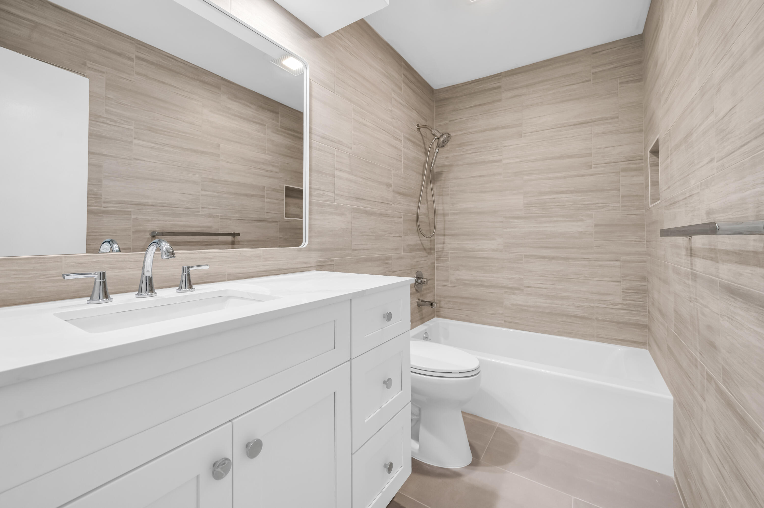 SIERRA DEL MAR - Residential Lease