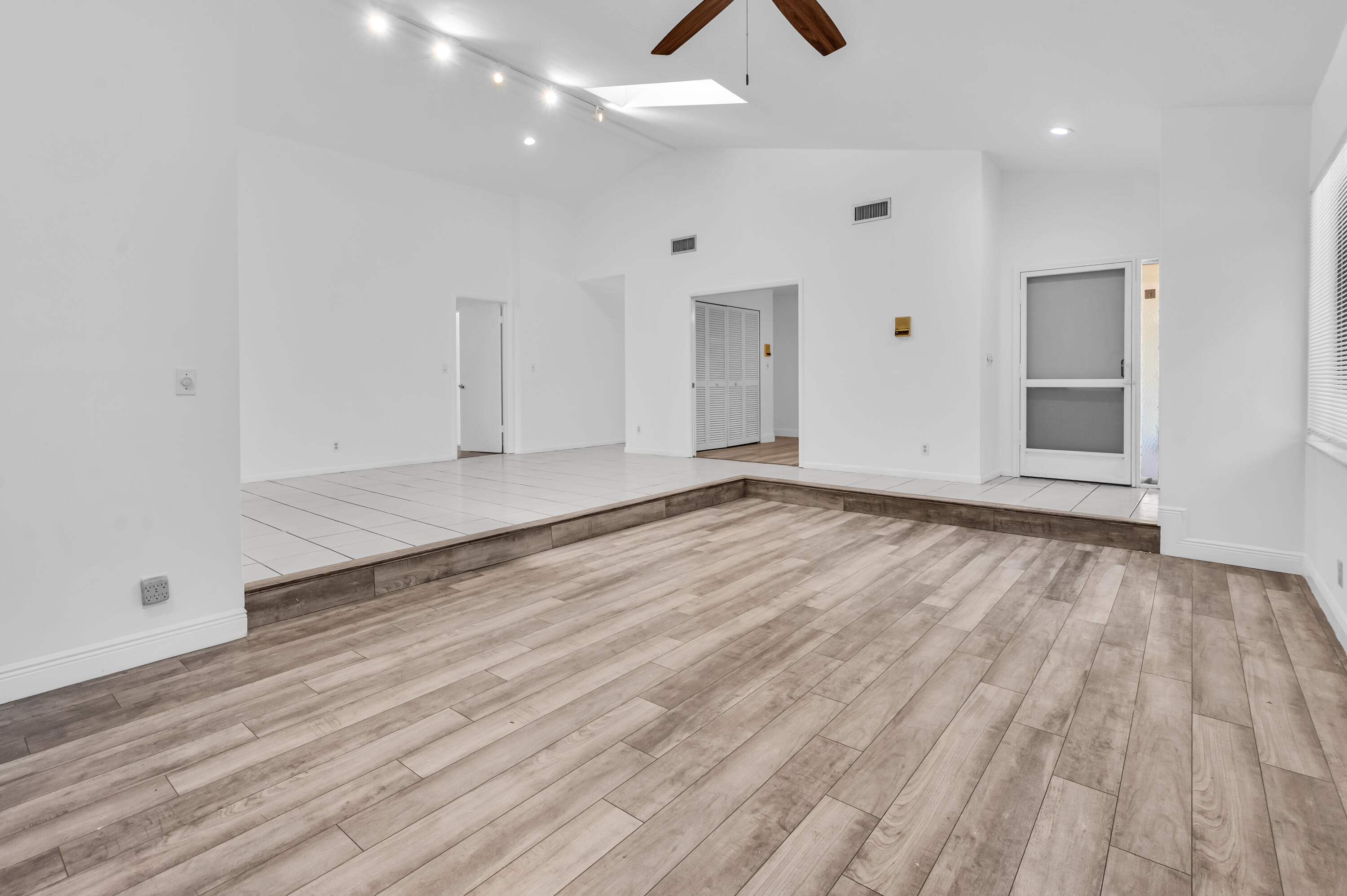 SIERRA DEL MAR - Residential Lease