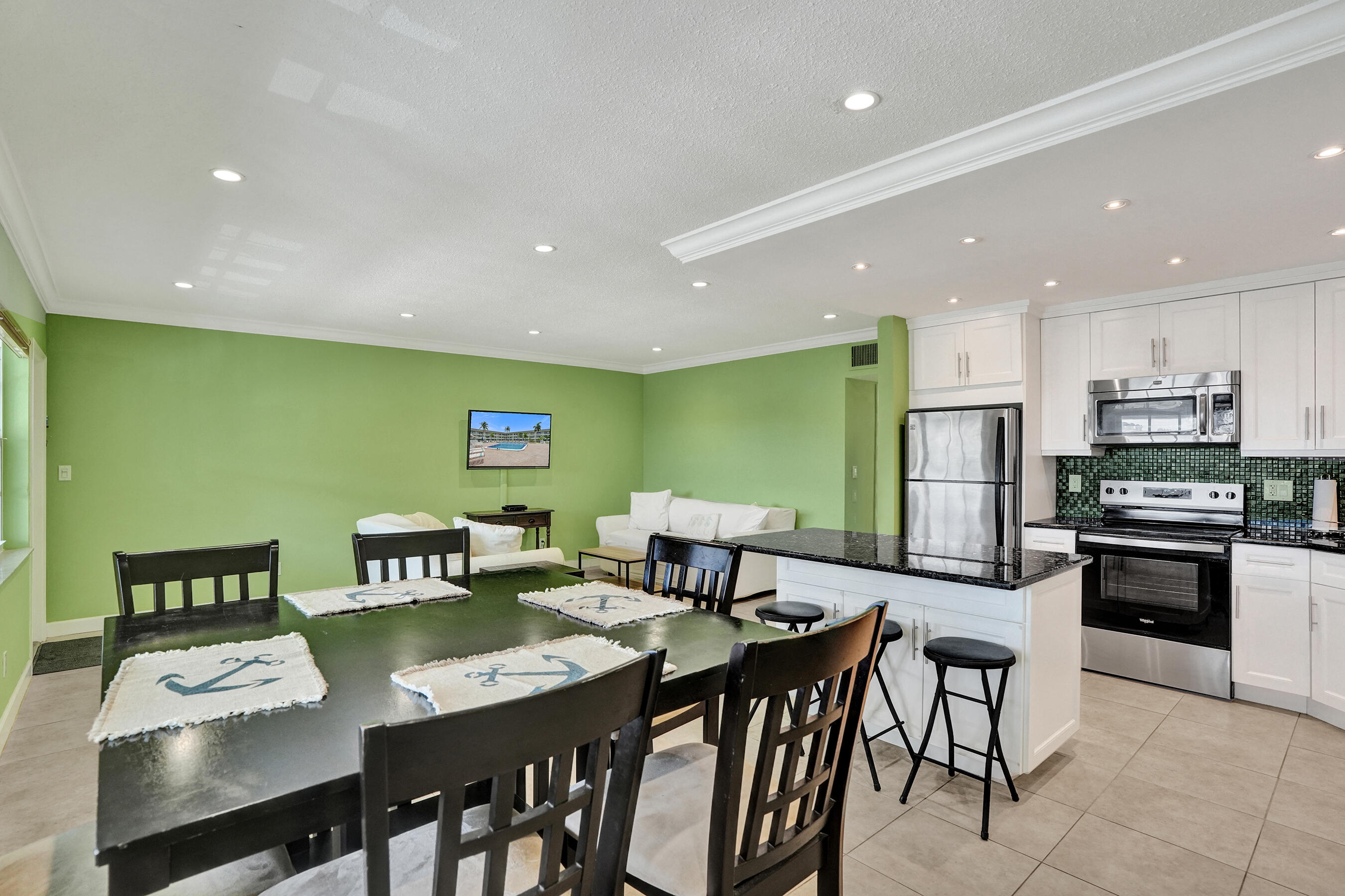 MAYBURY MANSIONS CONDO - Residential Lease