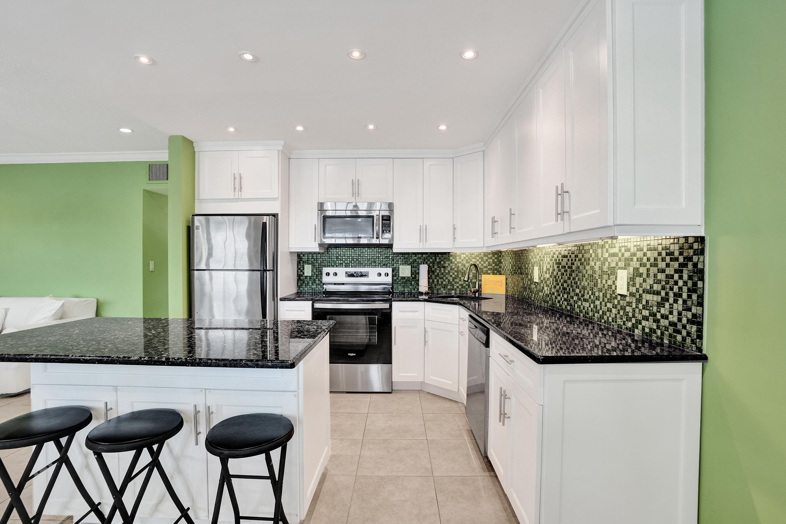 MAYBURY MANSIONS CONDO - Residential Lease